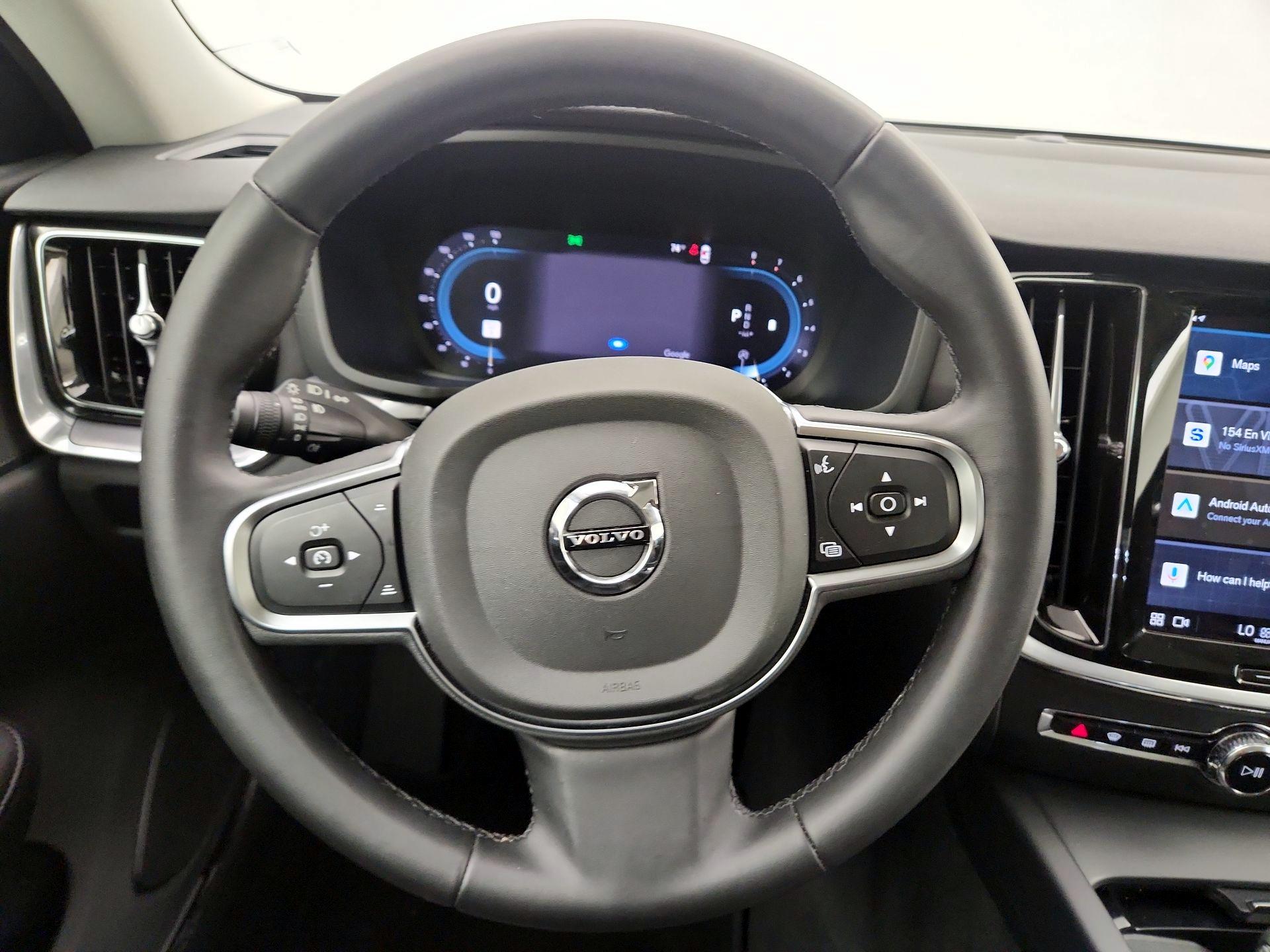 Thumbnail: 2024 Volvo S60 - 10