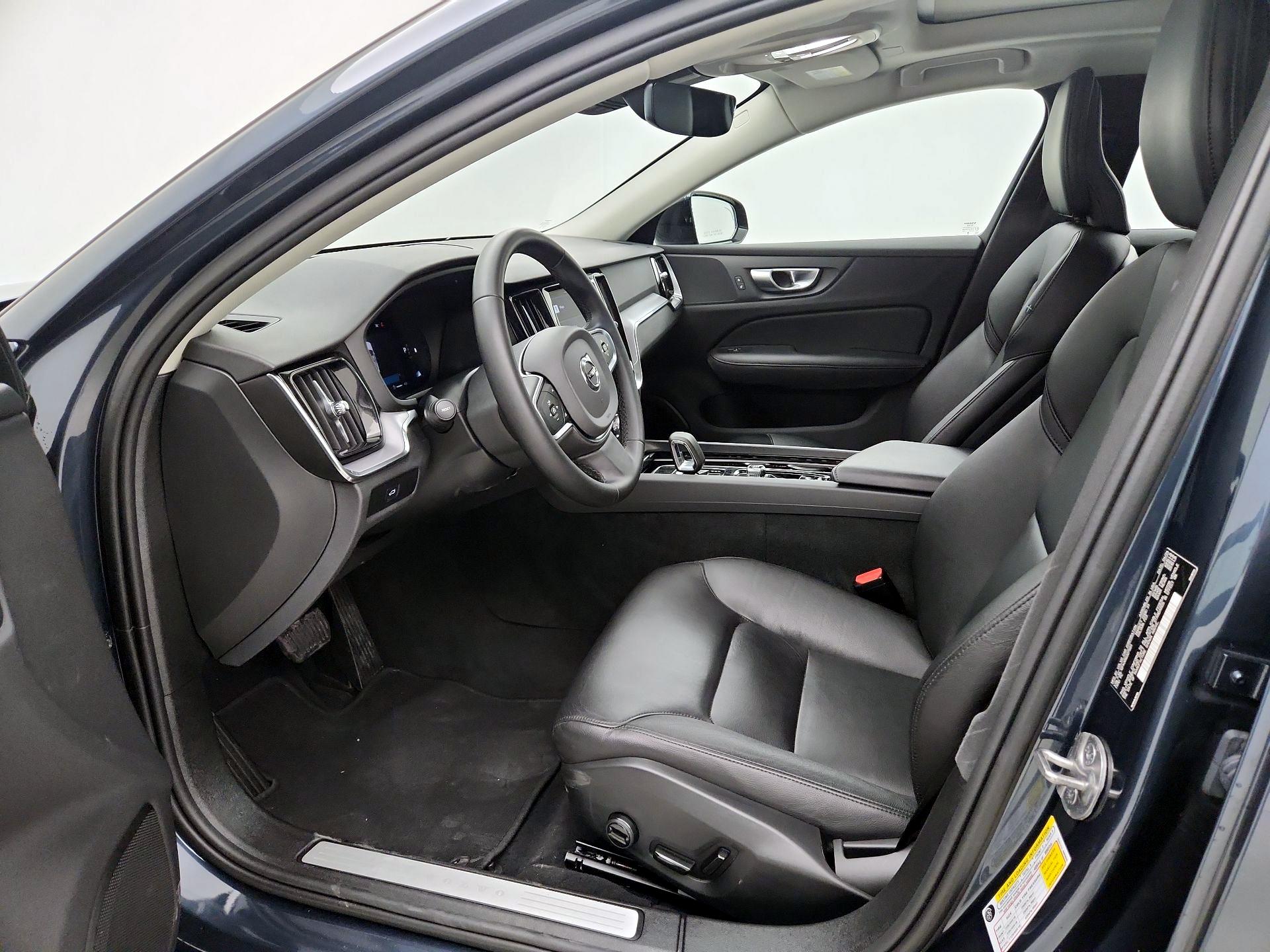 Thumbnail: 2024 Volvo S60 - 11
