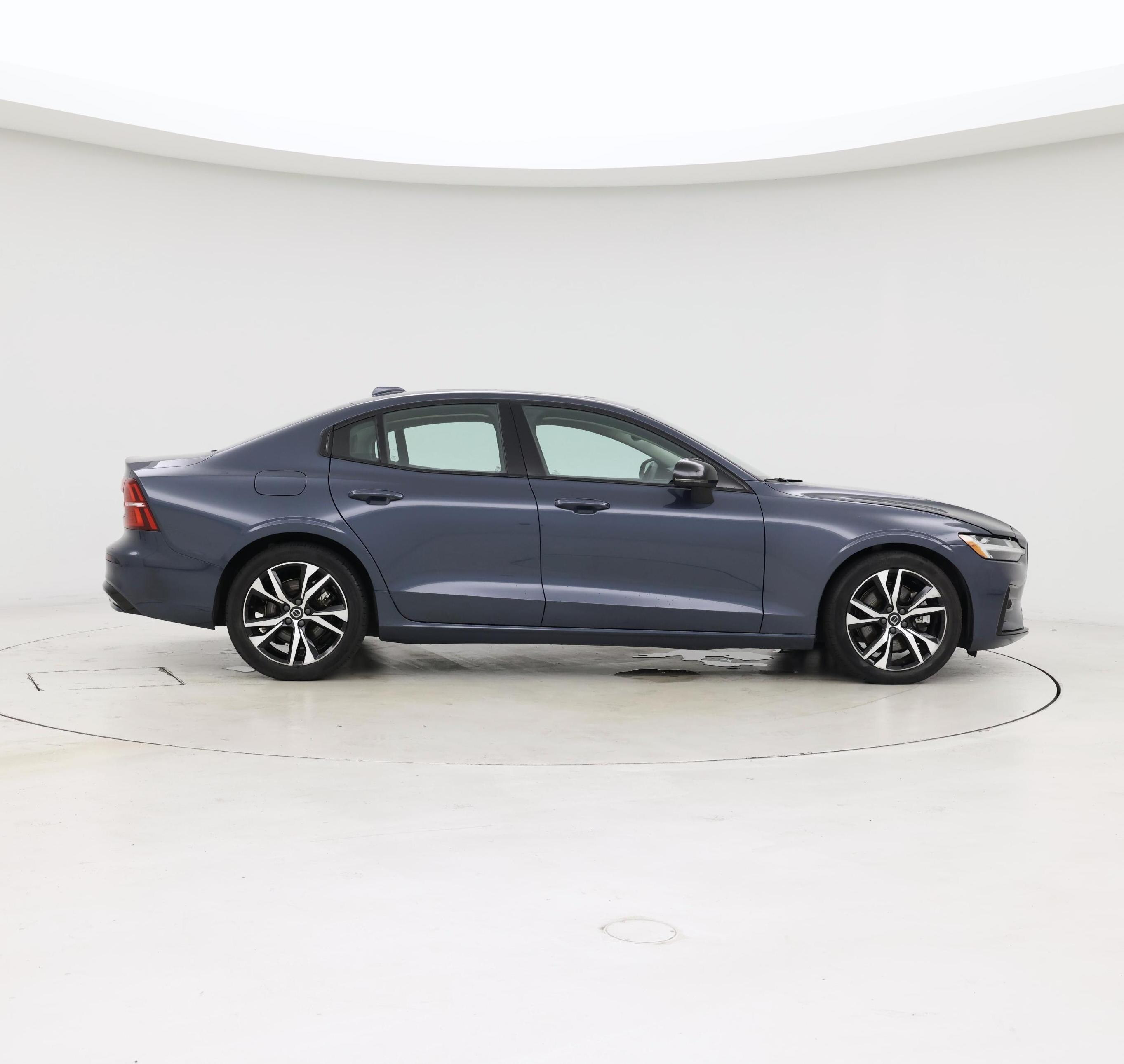 Thumbnail: 2024 Volvo S60 - 7