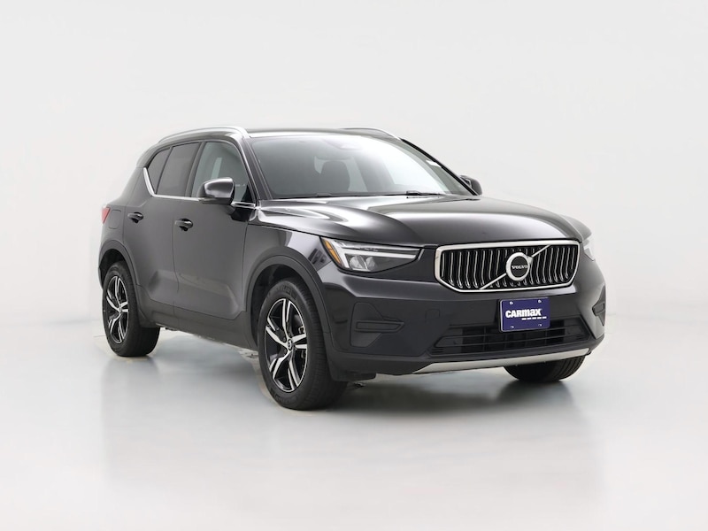 2025 Volvo XC40 B5 Core -
                  Houston, TX