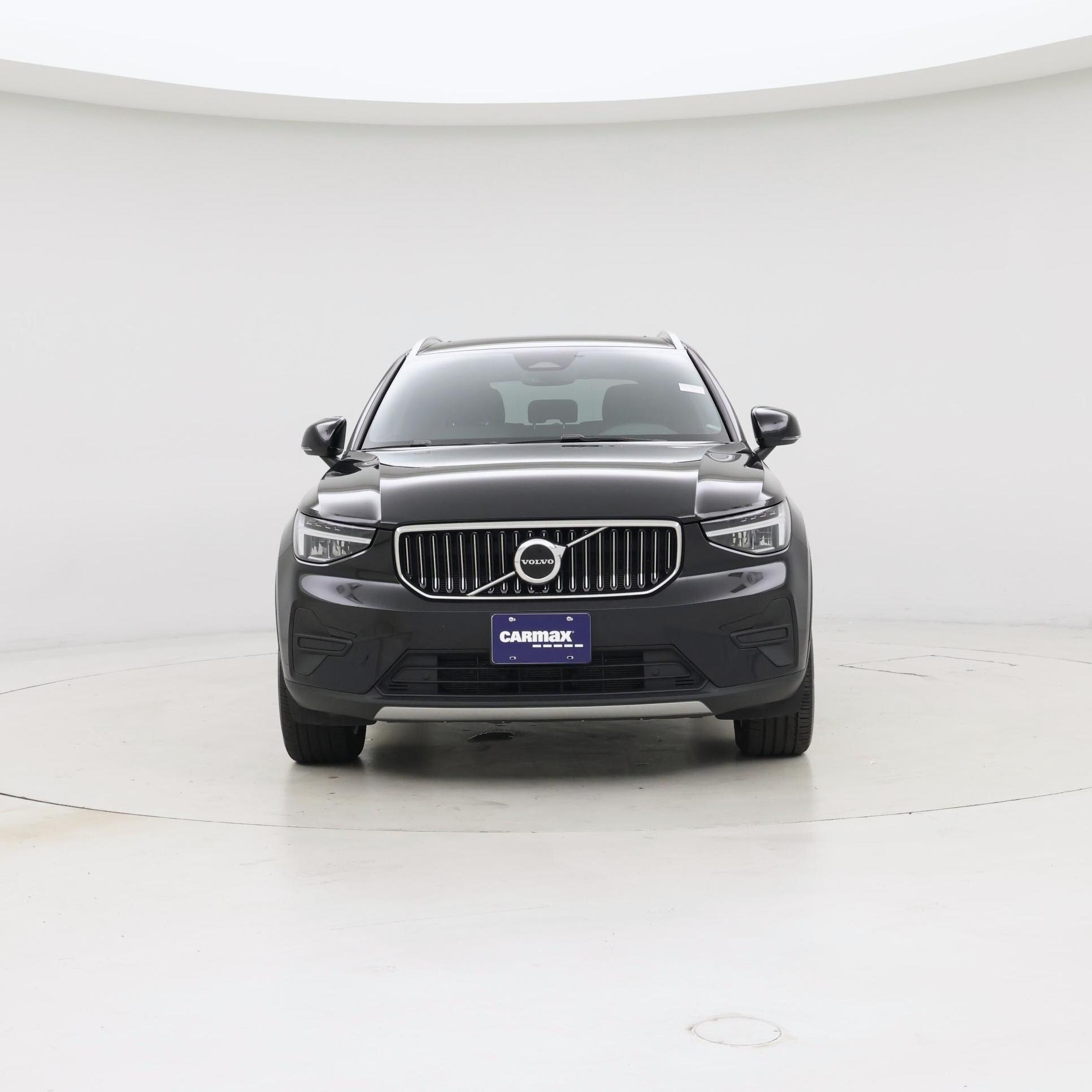 Thumbnail: 2025 Volvo XC40 - 5