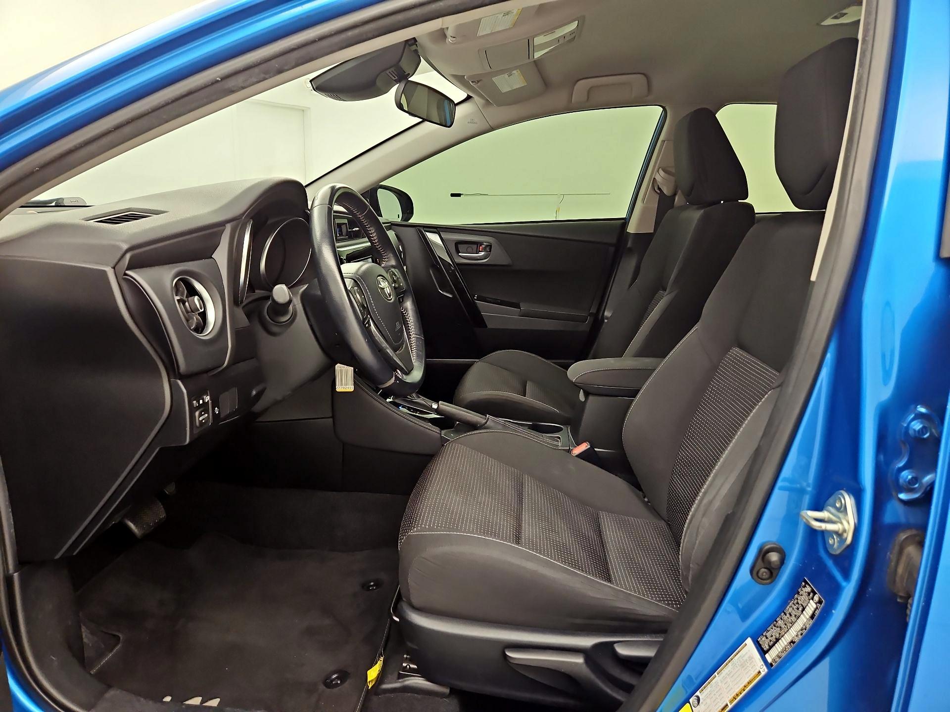 Thumbnail: 2018 Toyota Corolla iM - 11