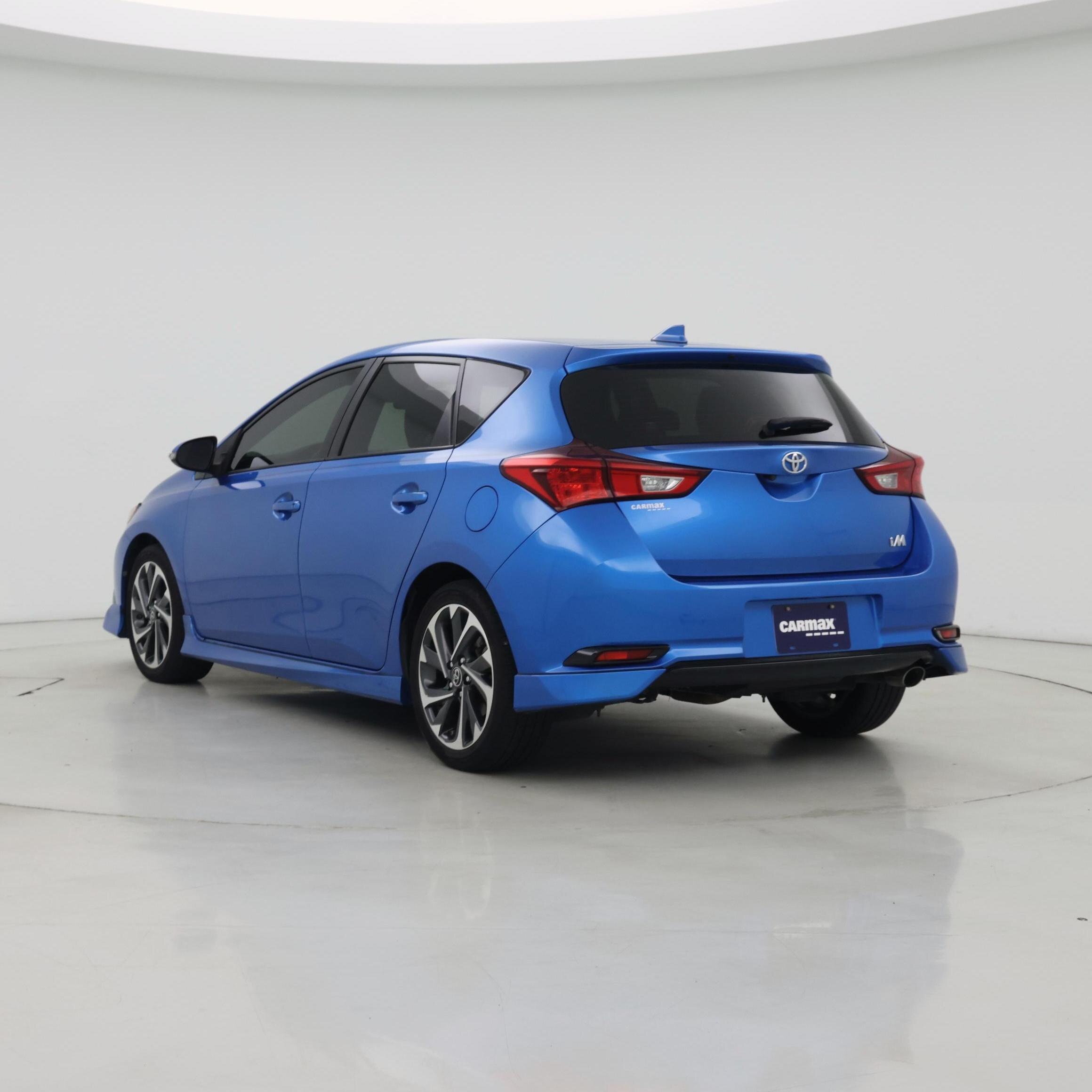 Thumbnail: 2018 Toyota Corolla iM - 2
