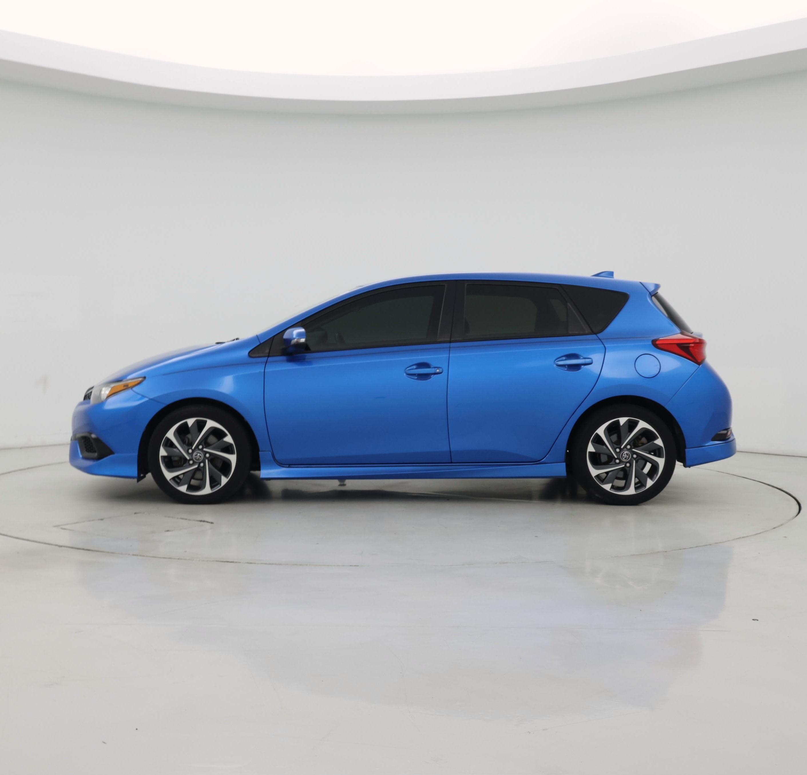 Thumbnail: 2018 Toyota Corolla iM - 3
