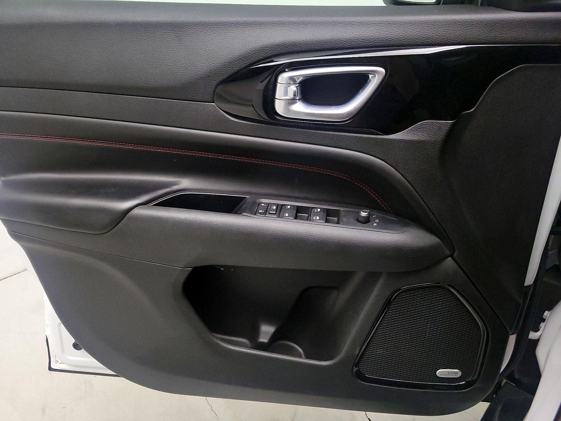 Thumbnail: 2022 Jeep Compass - 12