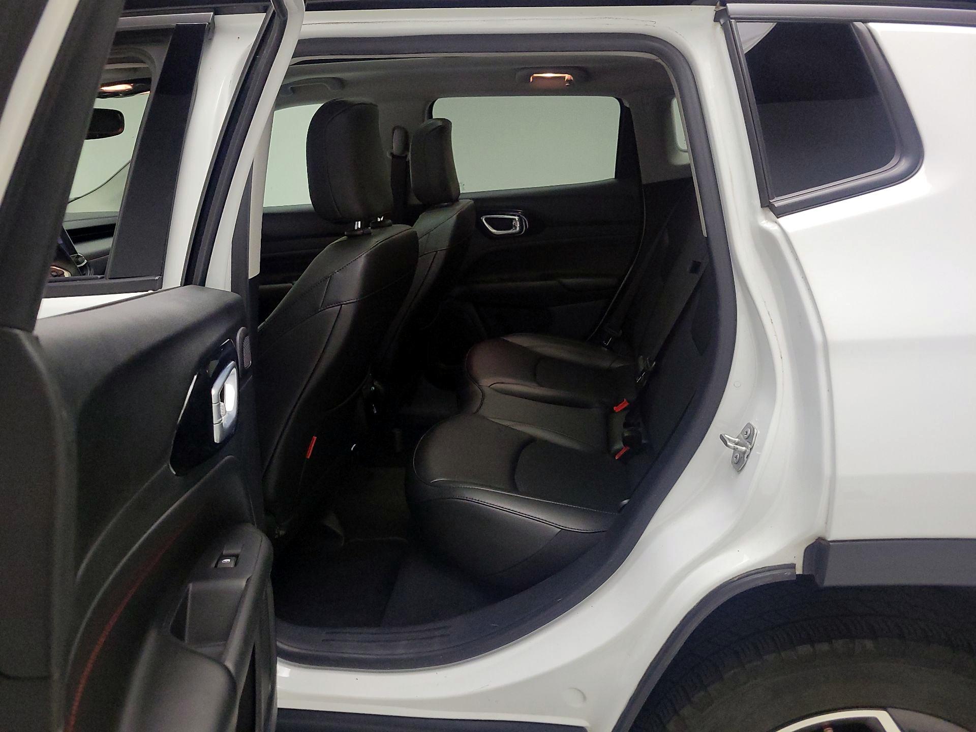 Thumbnail: 2022 Jeep Compass - 20