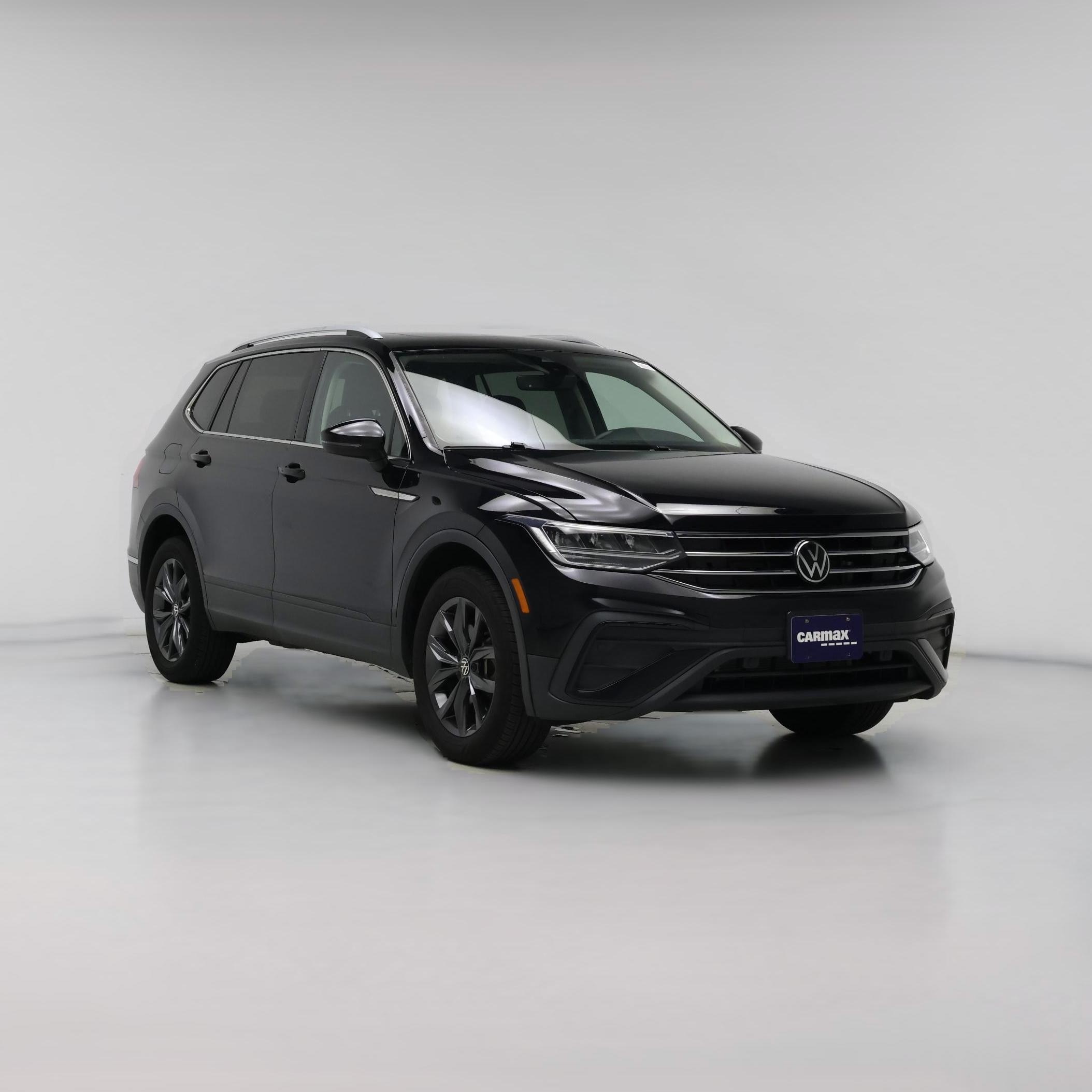 Thumbnail: 2022 Volkswagen Tiguan - 1