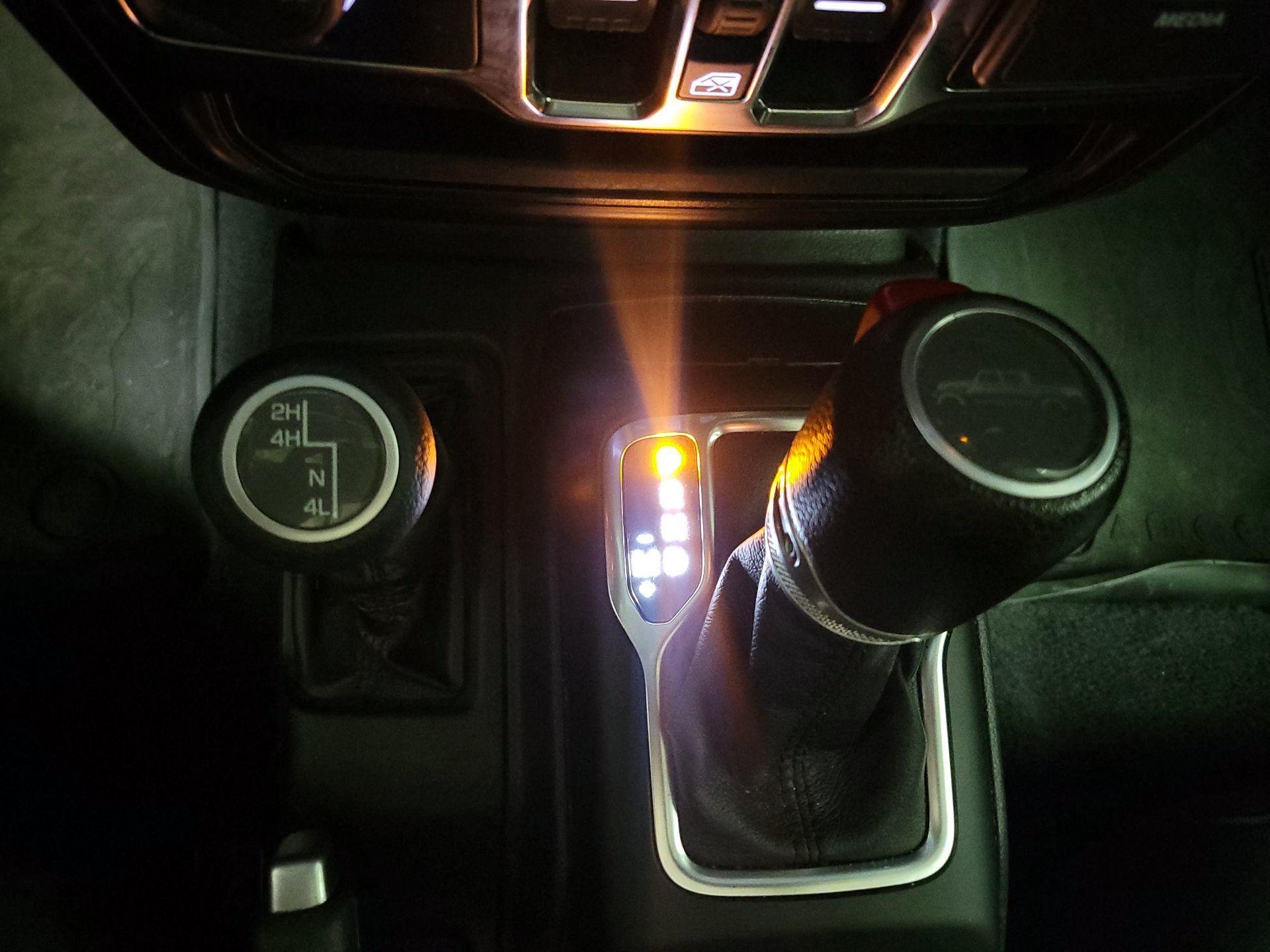 Thumbnail: 2022 Jeep Gladiator - 17