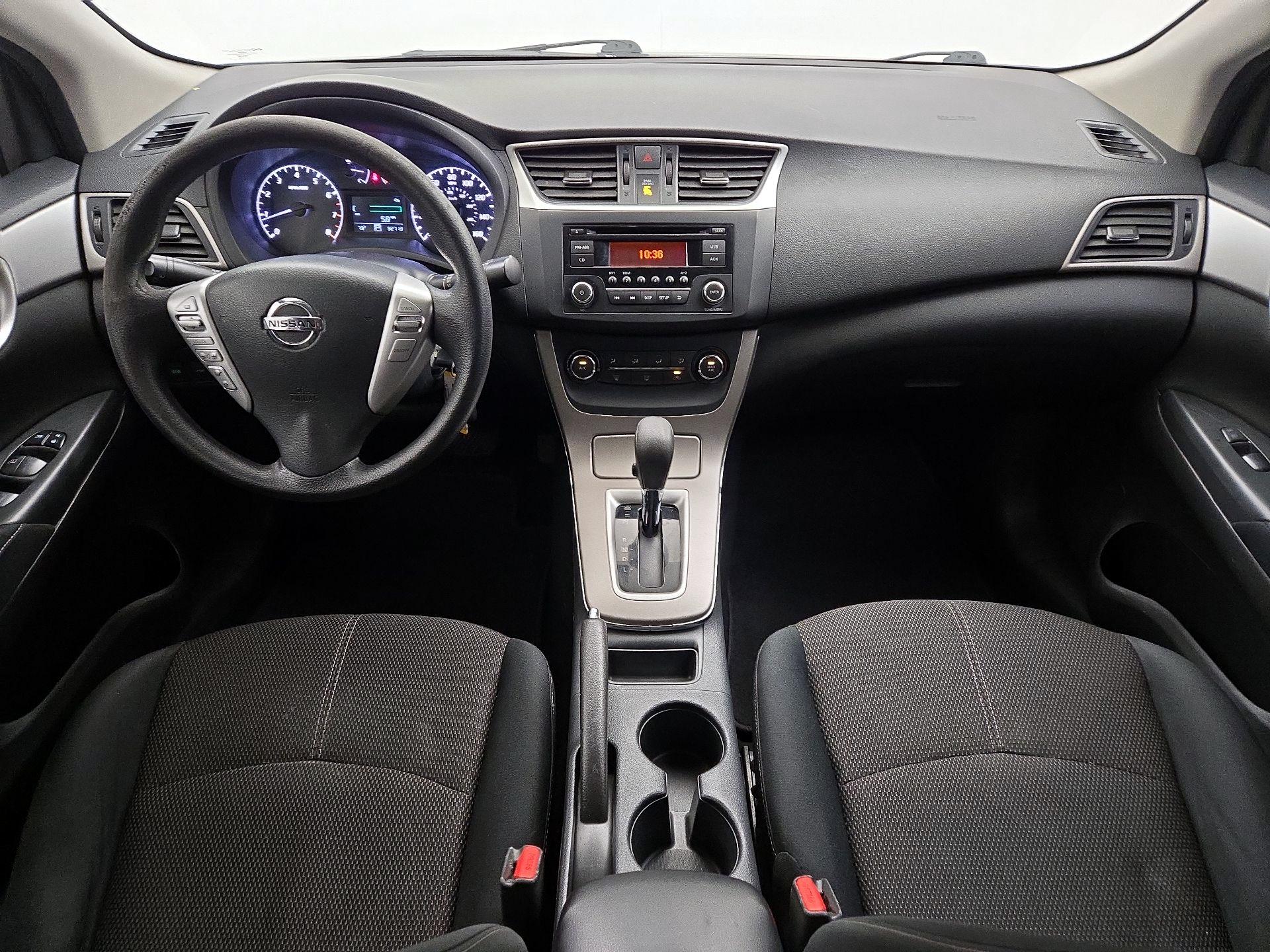 Thumbnail: 2015 Nissan Sentra - 9