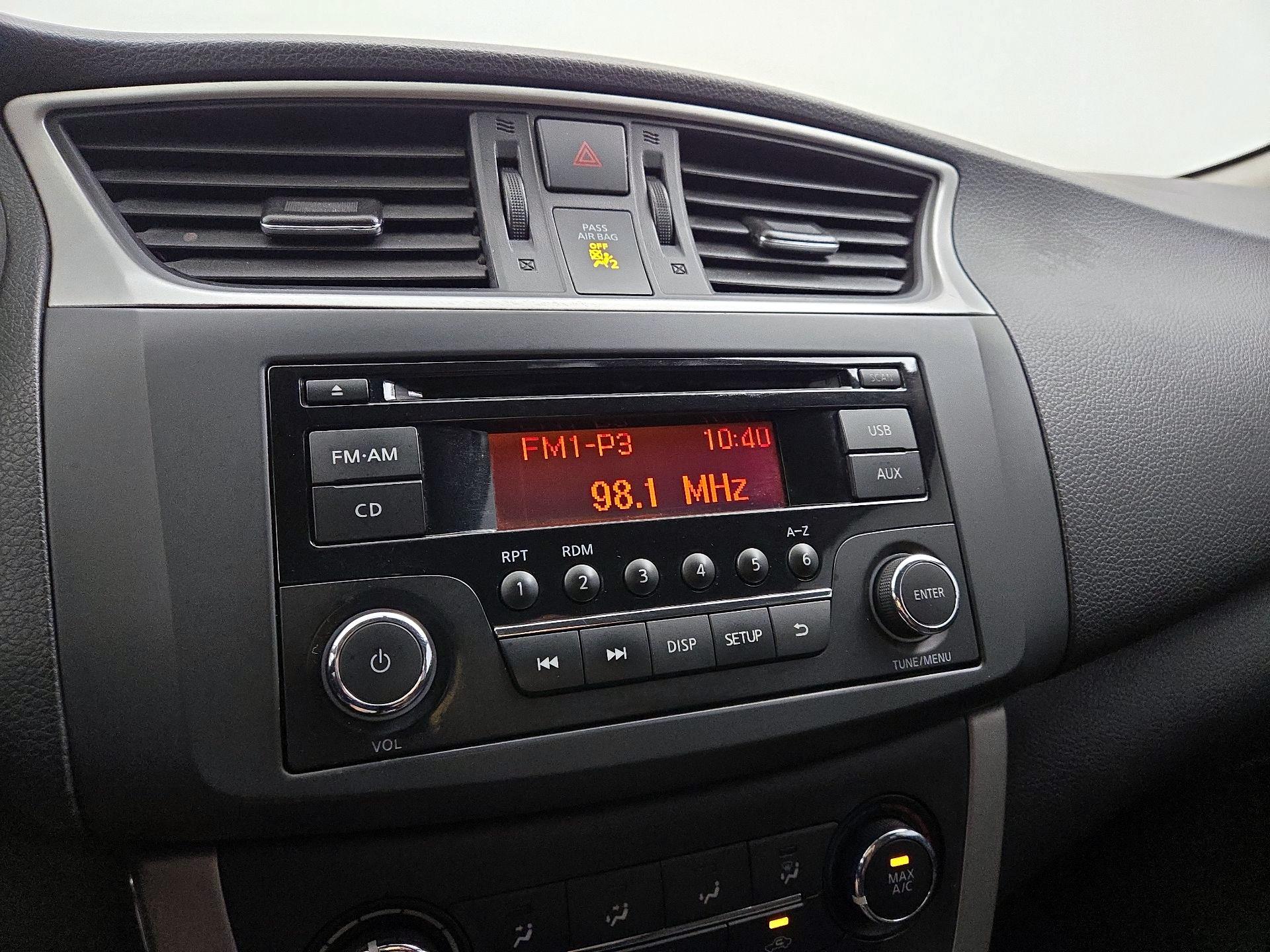 Thumbnail: 2015 Nissan Sentra - 14