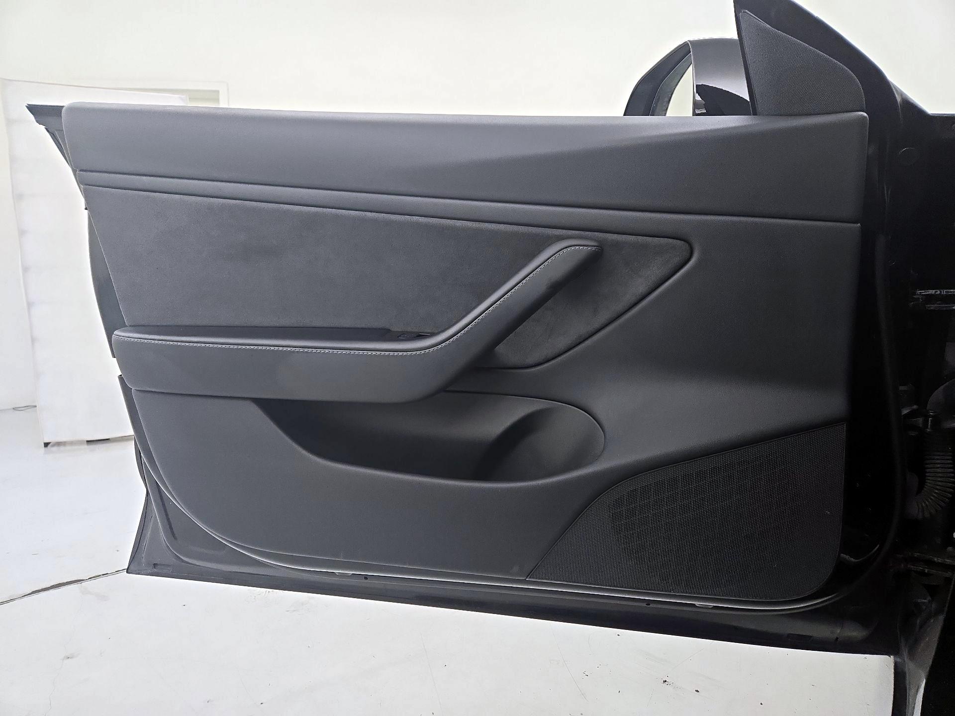 Thumbnail: 2019 Tesla Model 3 - 12