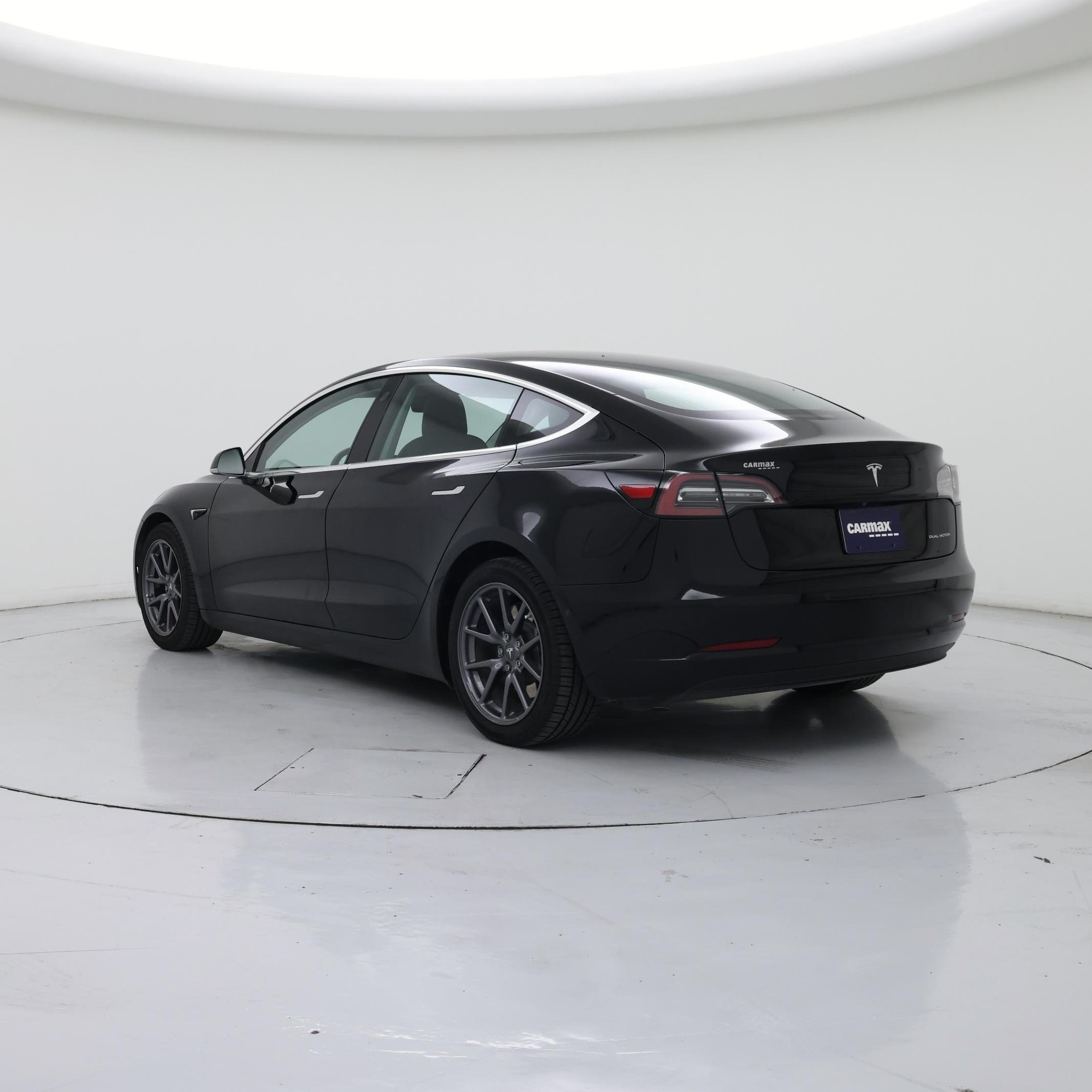 Thumbnail: 2019 Tesla Model 3 - 2