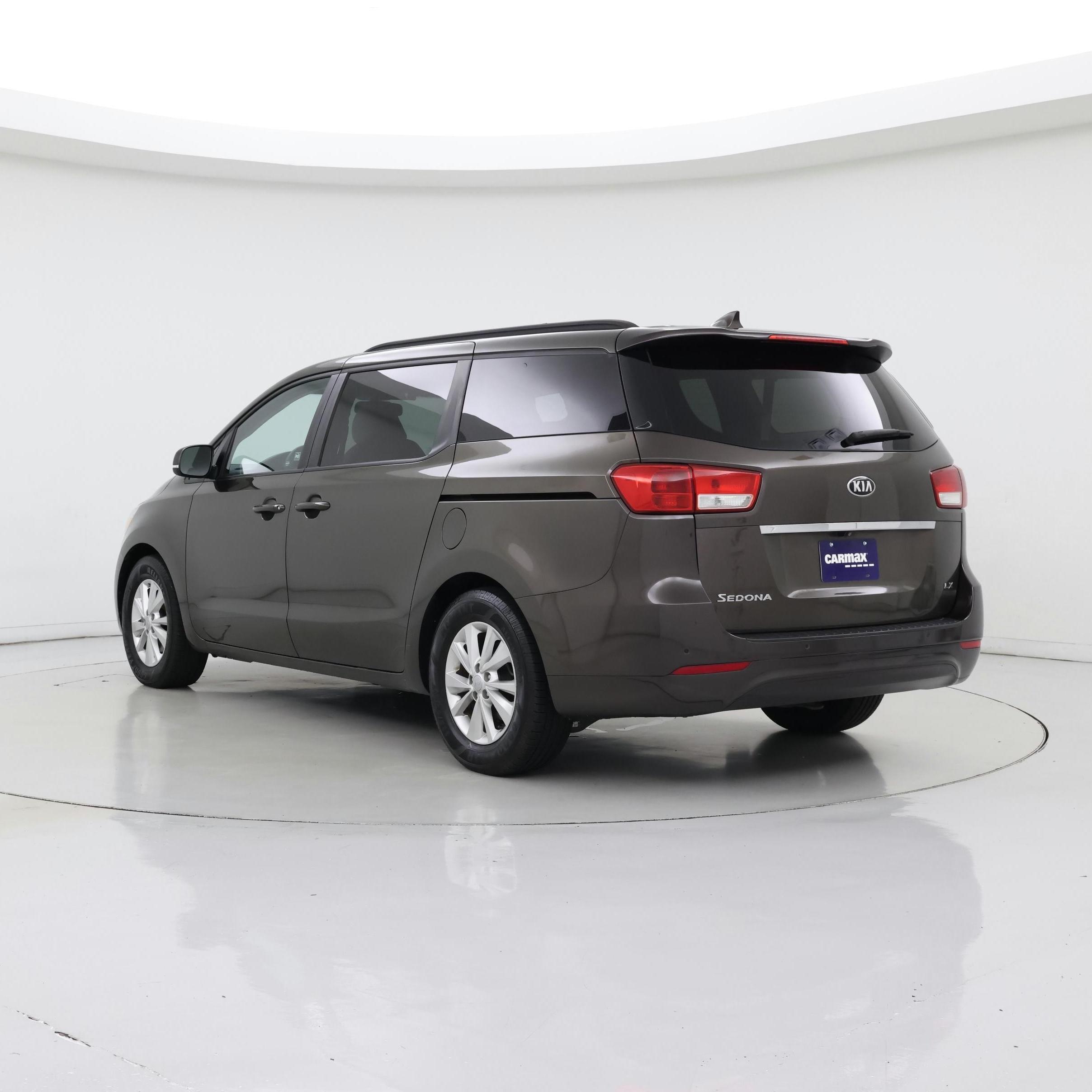 Thumbnail: 2016 Kia Sedona - 2