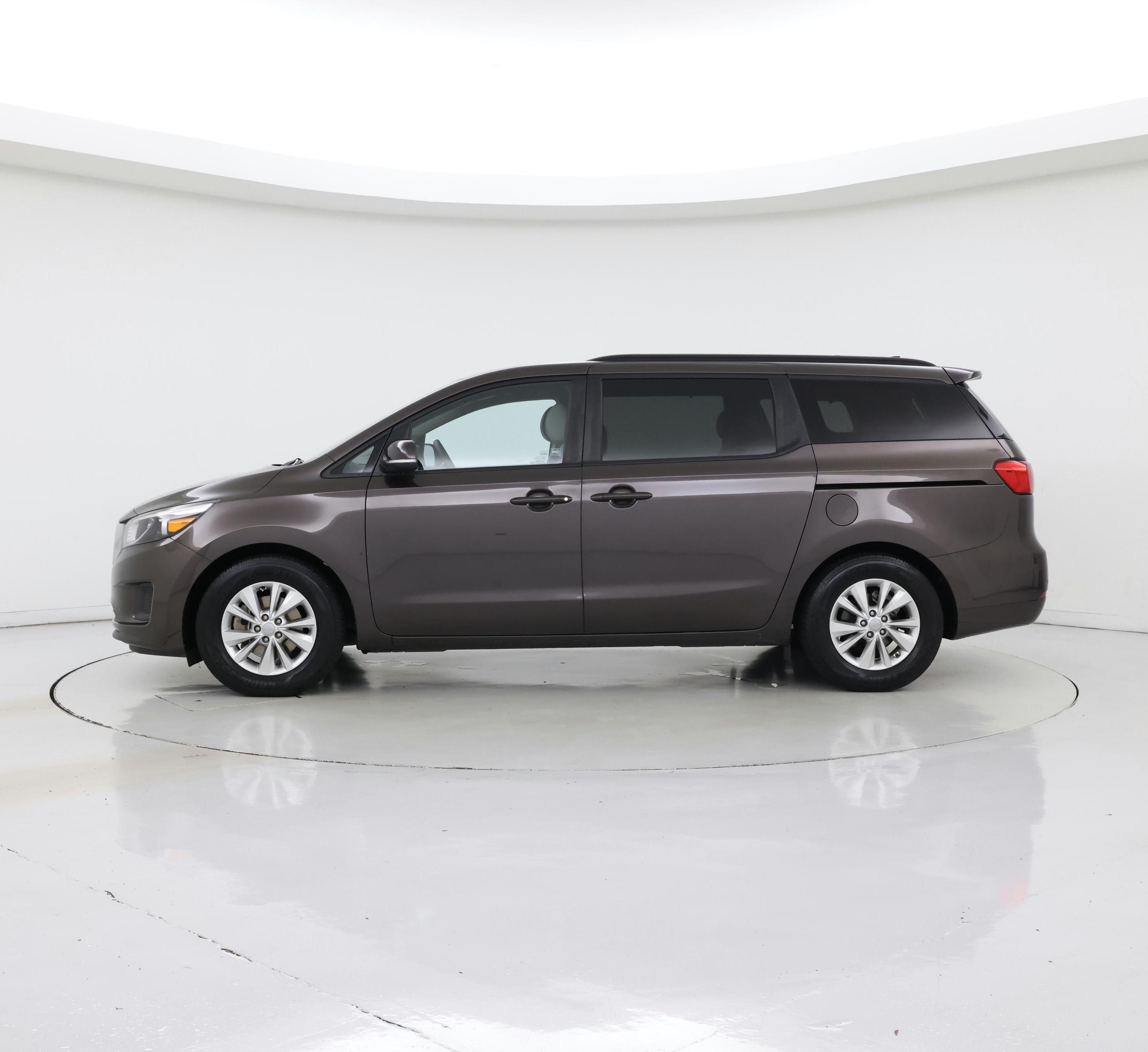Thumbnail: 2016 Kia Sedona - 3