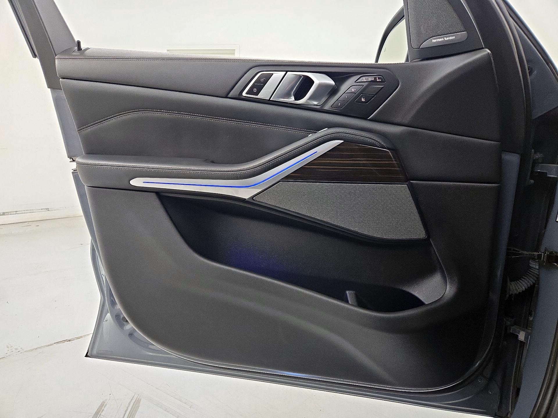 Thumbnail: 2023 BMW X7 - 12