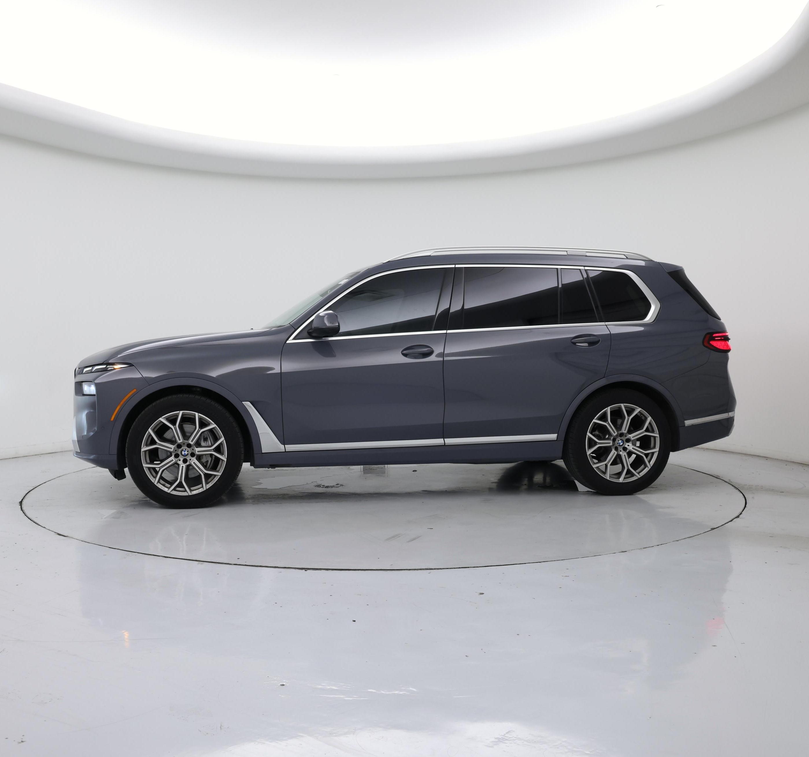 Thumbnail: 2023 BMW X7 - 3