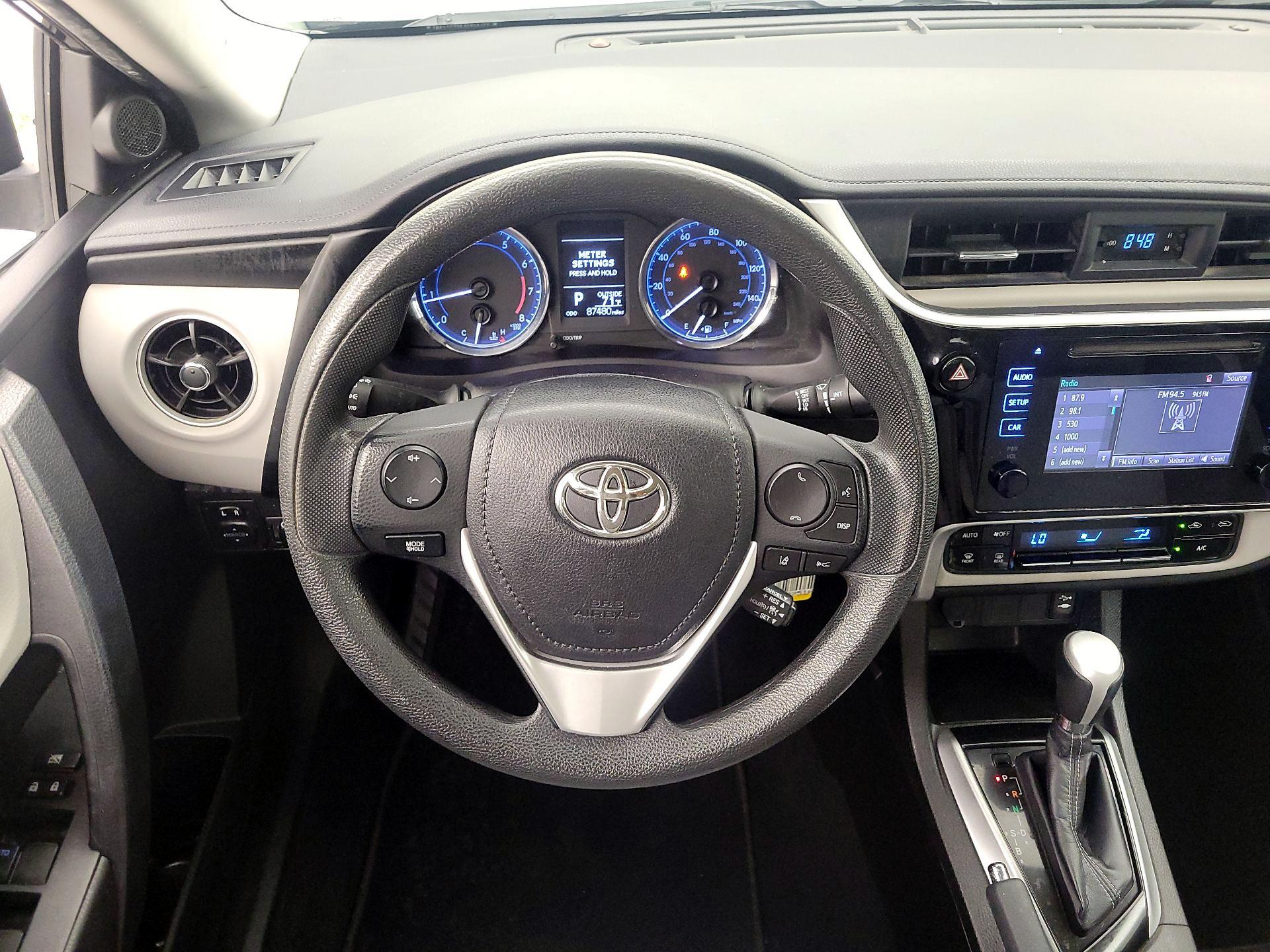Thumbnail: 2017 Toyota Corolla - 10