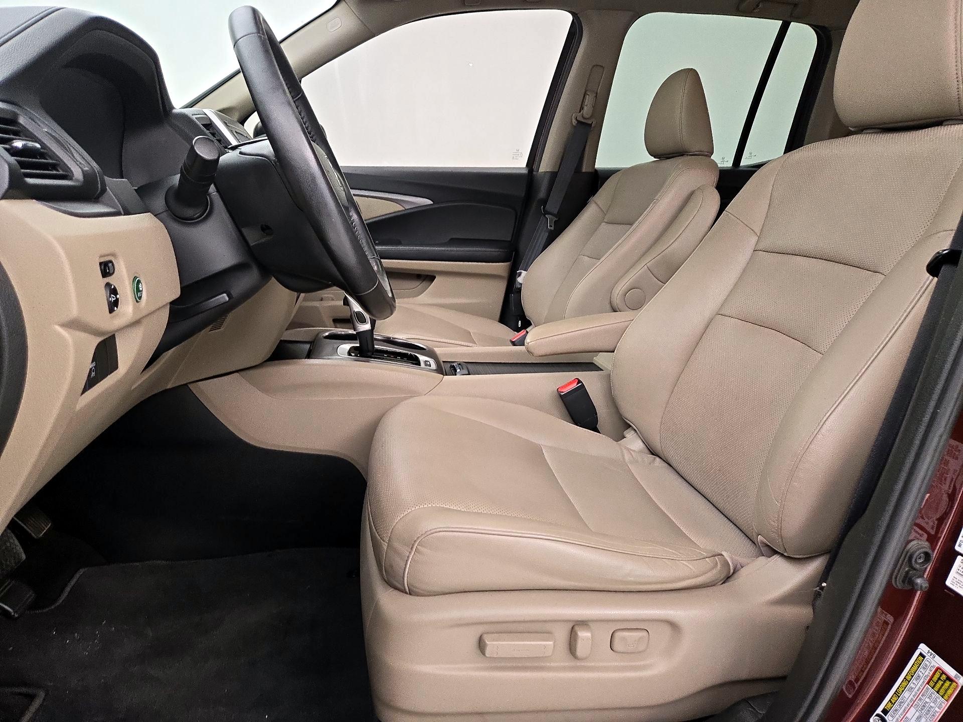 Thumbnail: 2019 Honda Ridgeline - 11