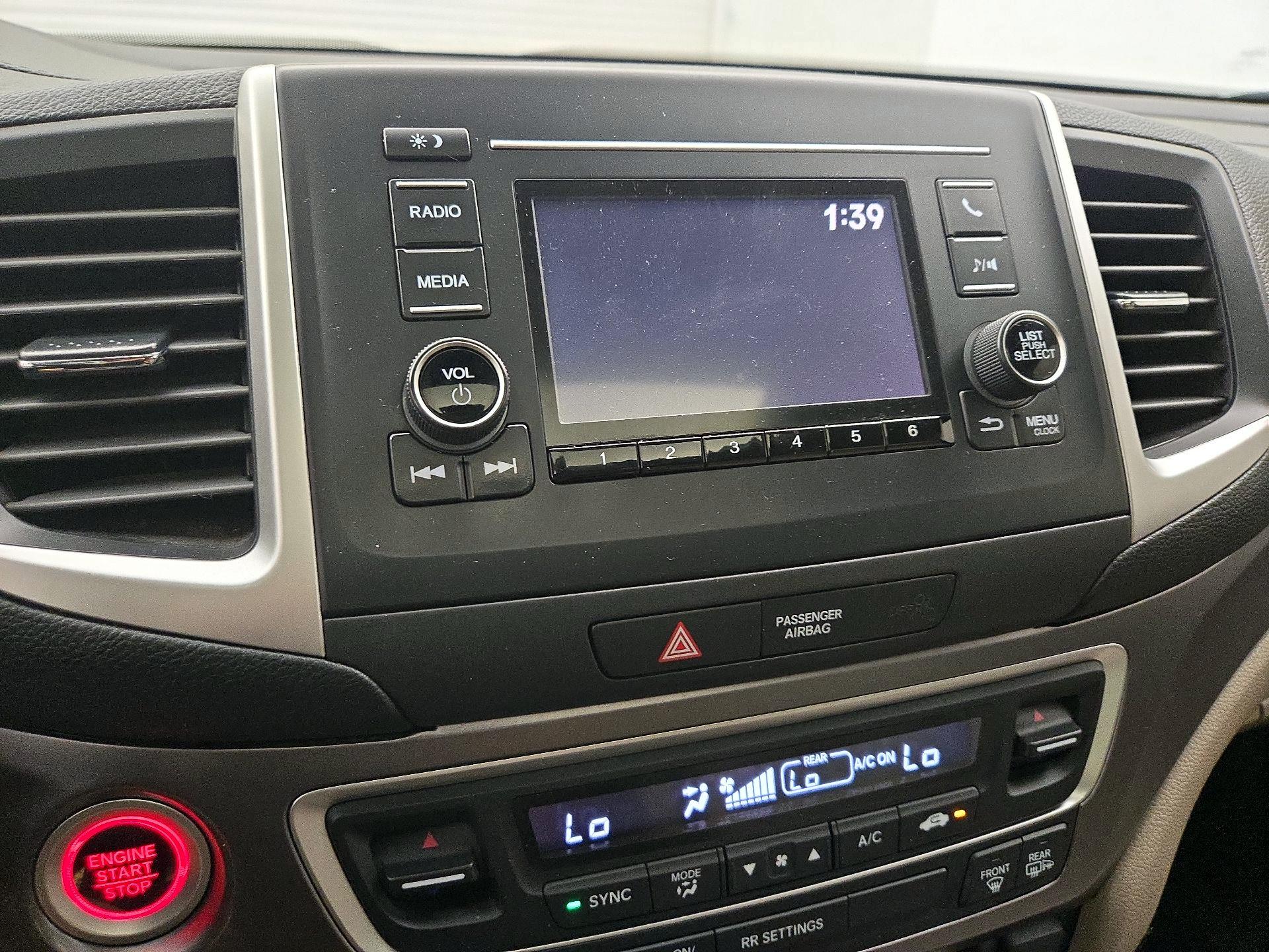 Thumbnail: 2019 Honda Ridgeline - 15