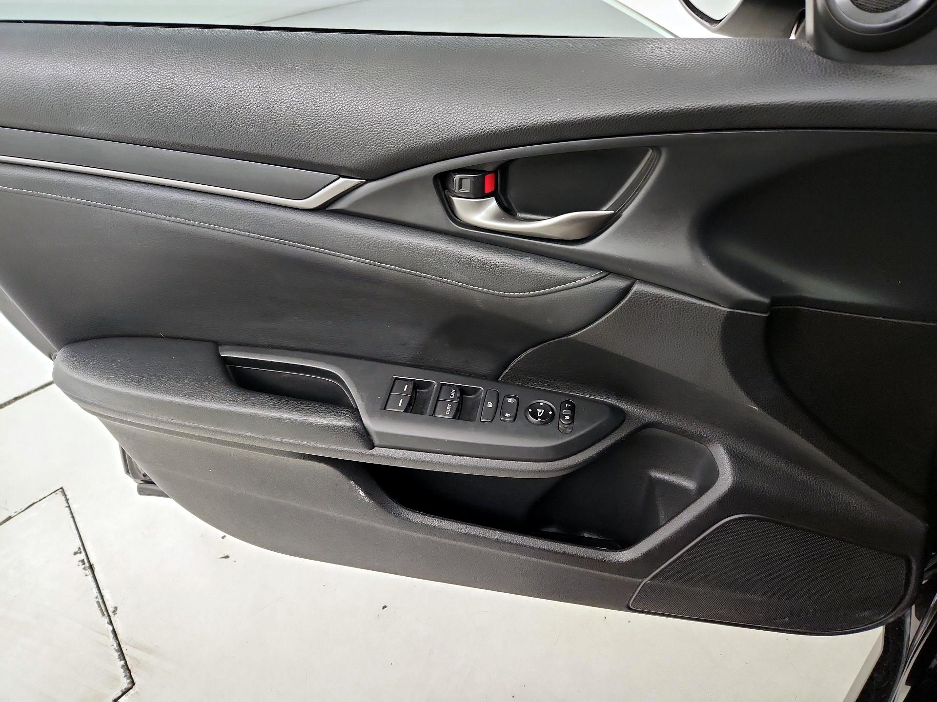 Thumbnail: 2020 Honda Civic - 12