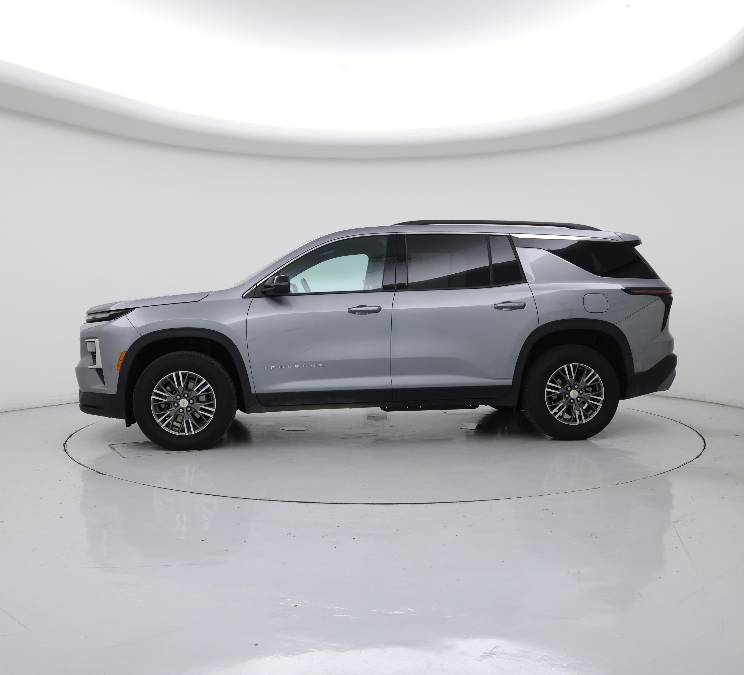 Thumbnail: 2025 Chevrolet Traverse - 3