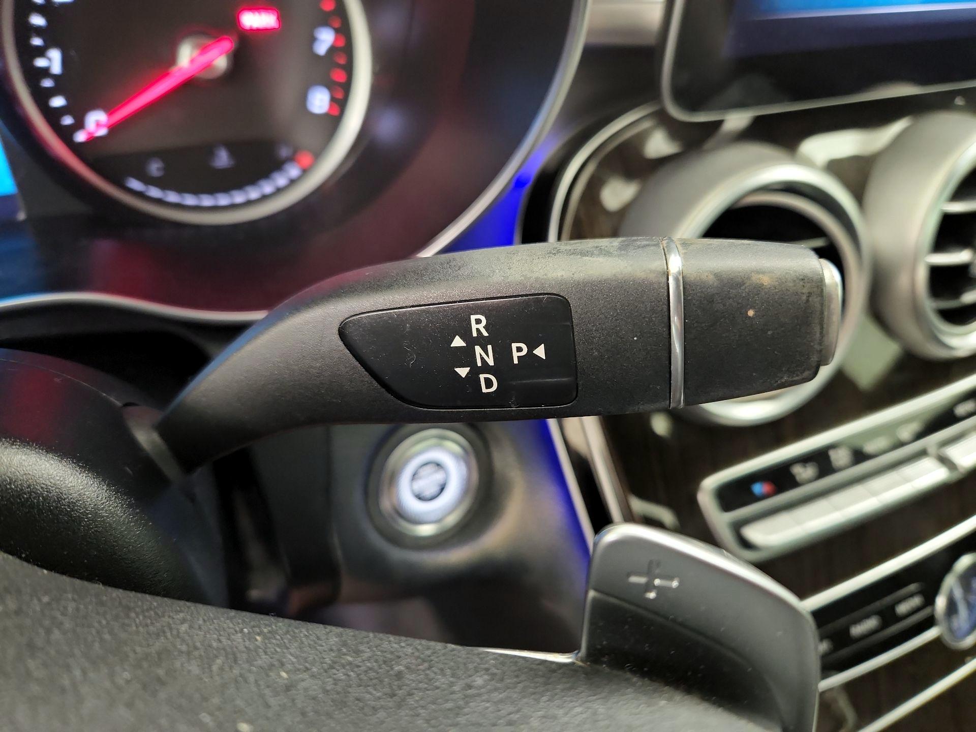 Thumbnail: 2019 Mercedes-Benz C-Class - 18