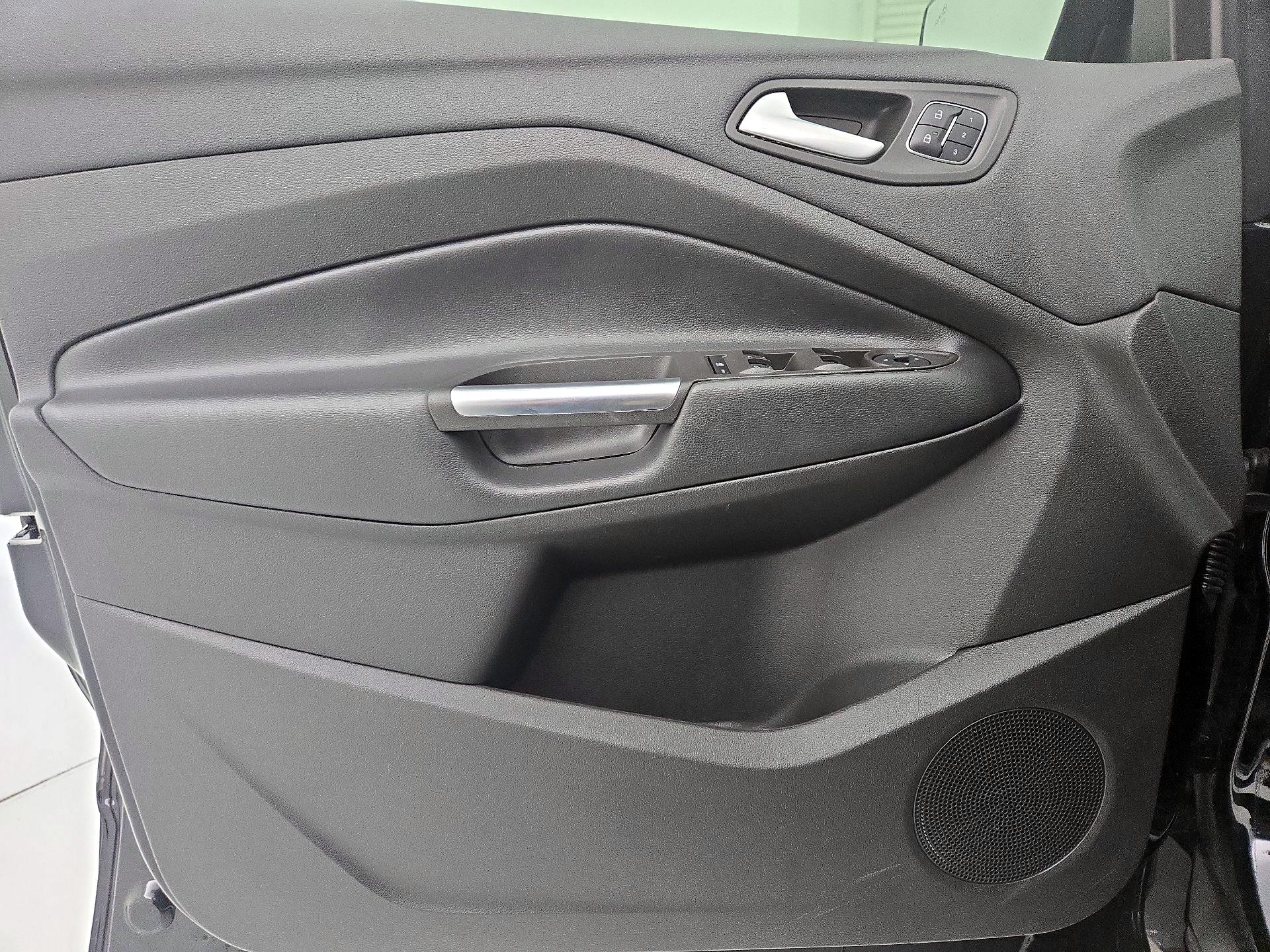 Thumbnail: 2019 Ford Escape - 12