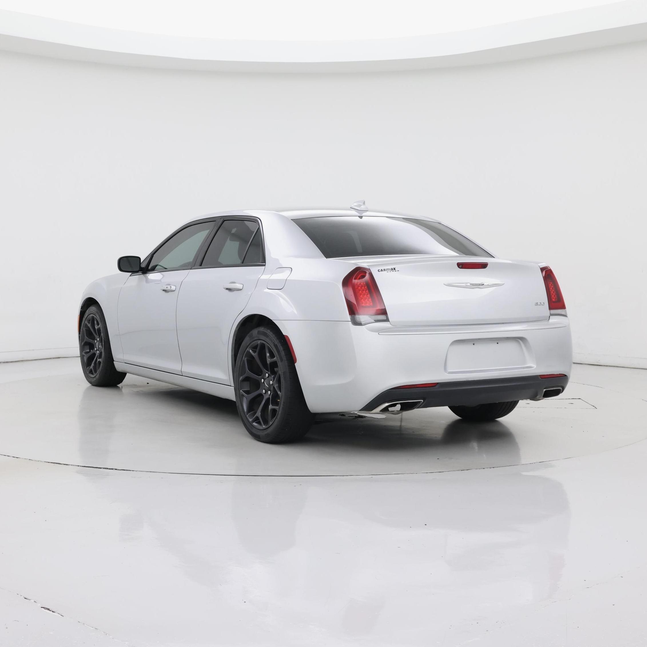 Thumbnail: 2019 Chrysler 300 - 2