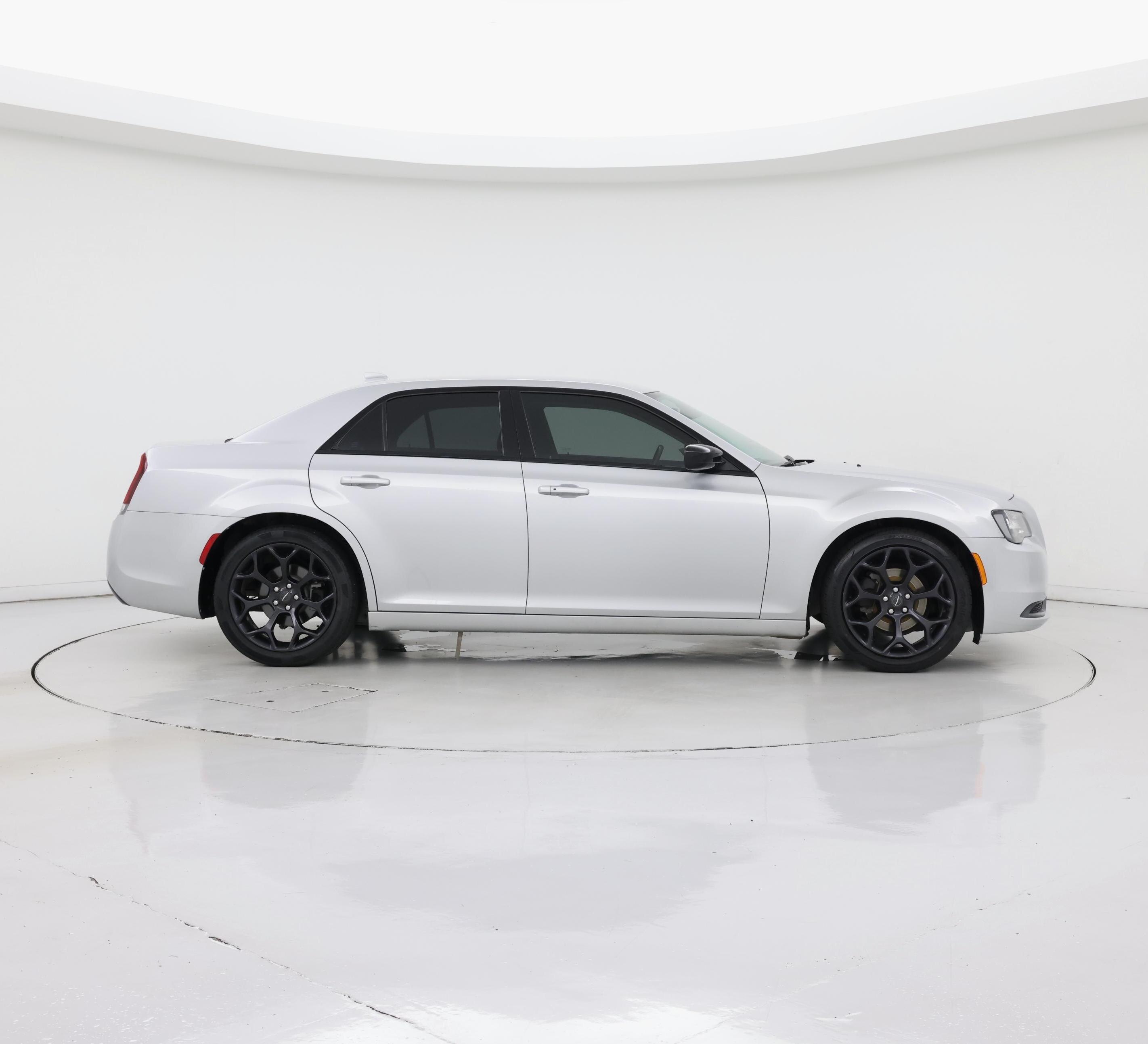 Thumbnail: 2019 Chrysler 300 - 7