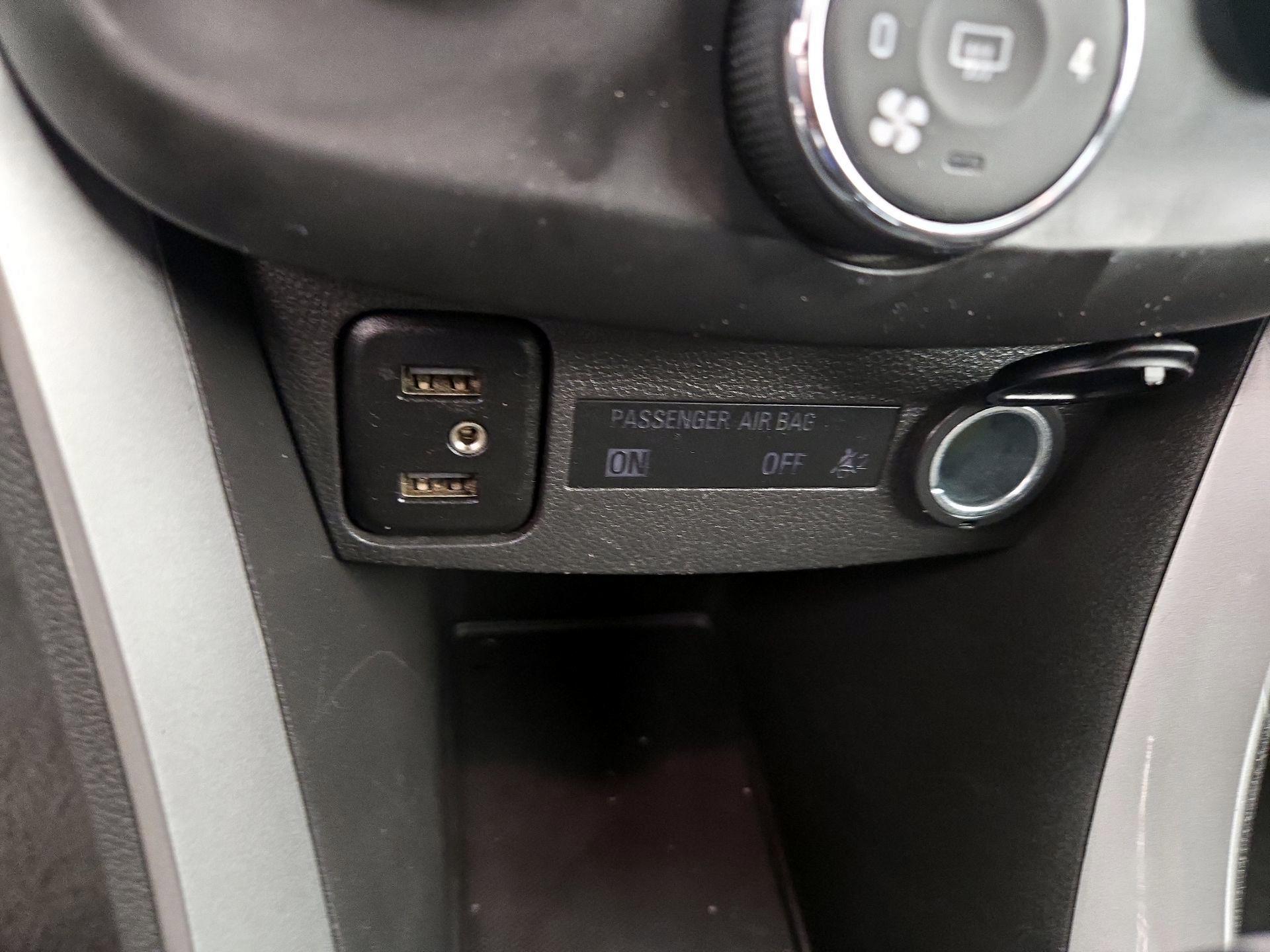 Thumbnail: 2022 Chevrolet Trax - 18