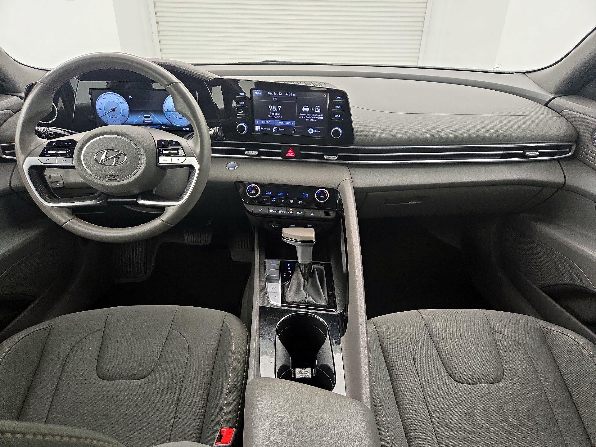 Thumbnail: 2021 Hyundai Elantra - 9