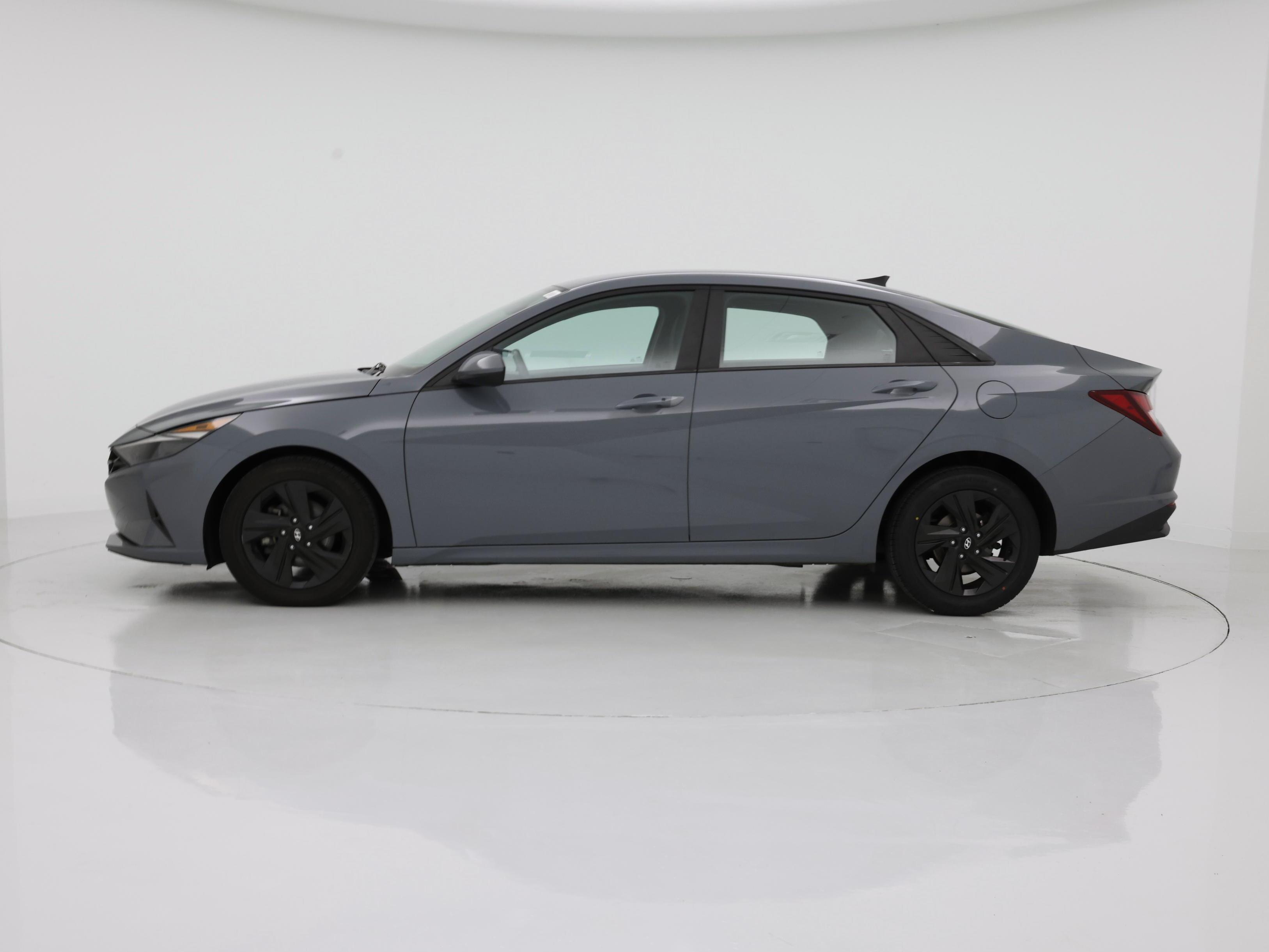Thumbnail: 2021 Hyundai Elantra - 3