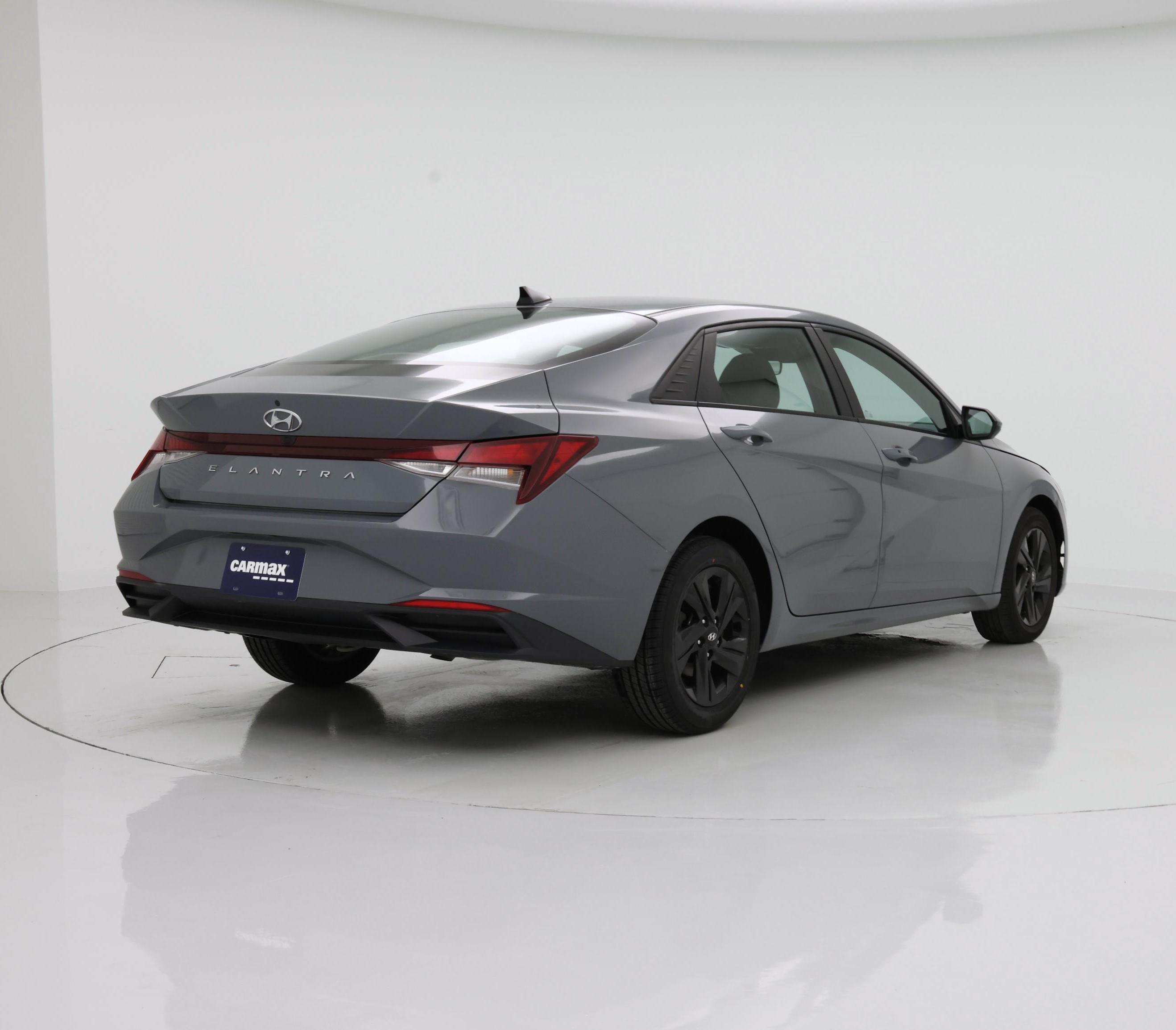 Thumbnail: 2021 Hyundai Elantra - 8
