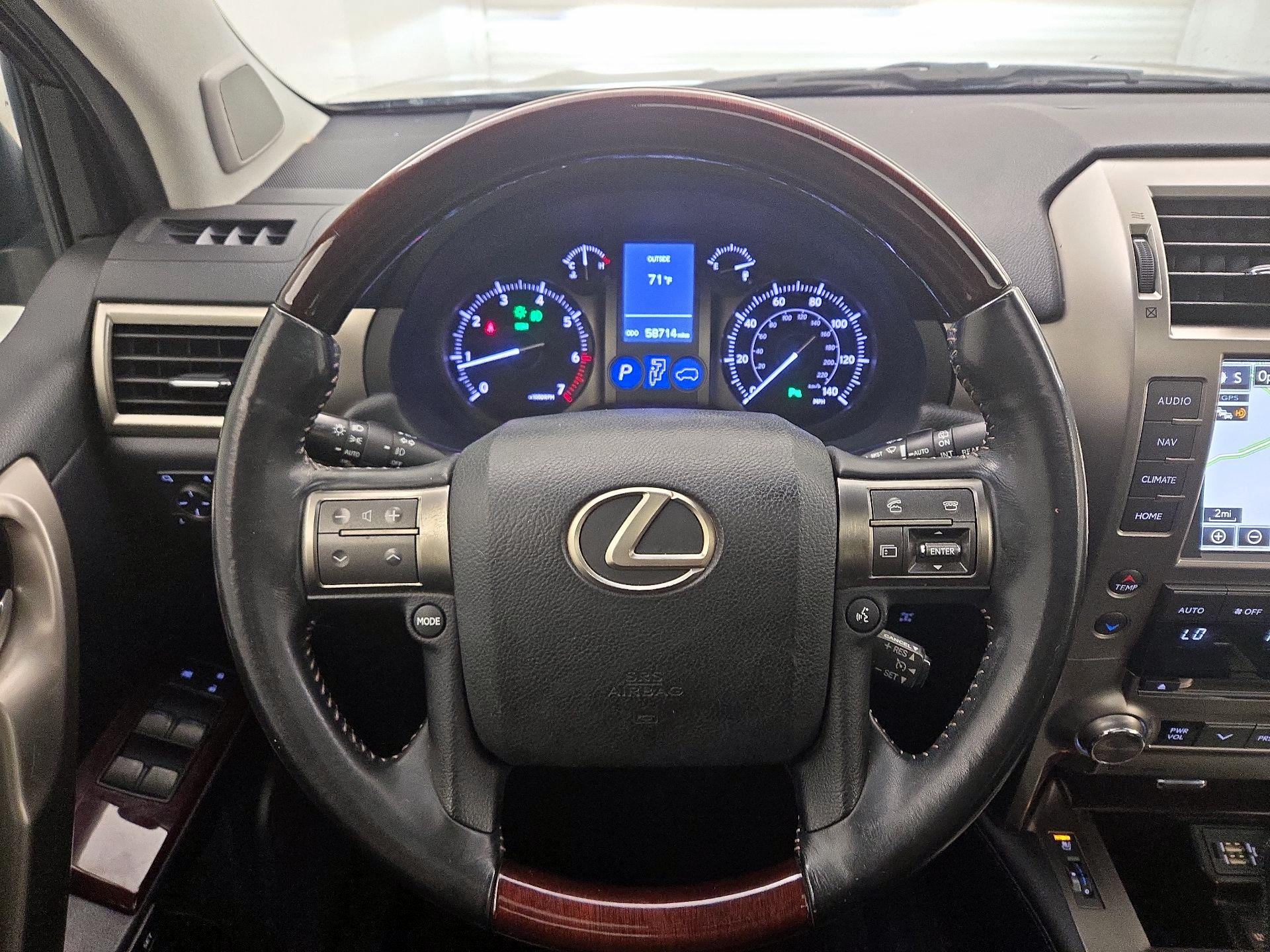 Thumbnail: 2019 Lexus GX - 10
