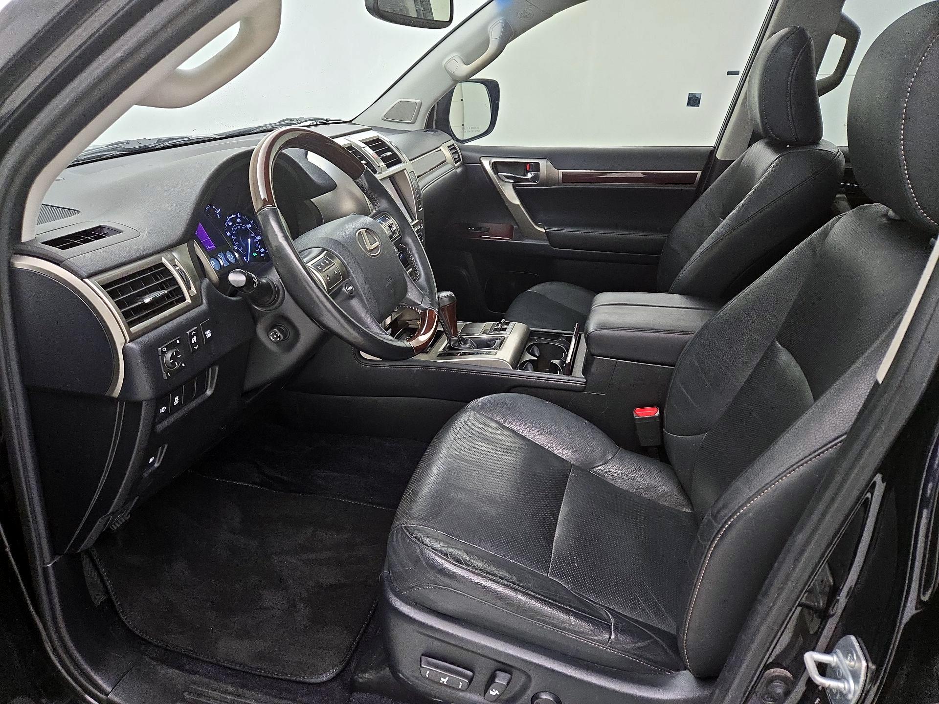 Thumbnail: 2019 Lexus GX - 11