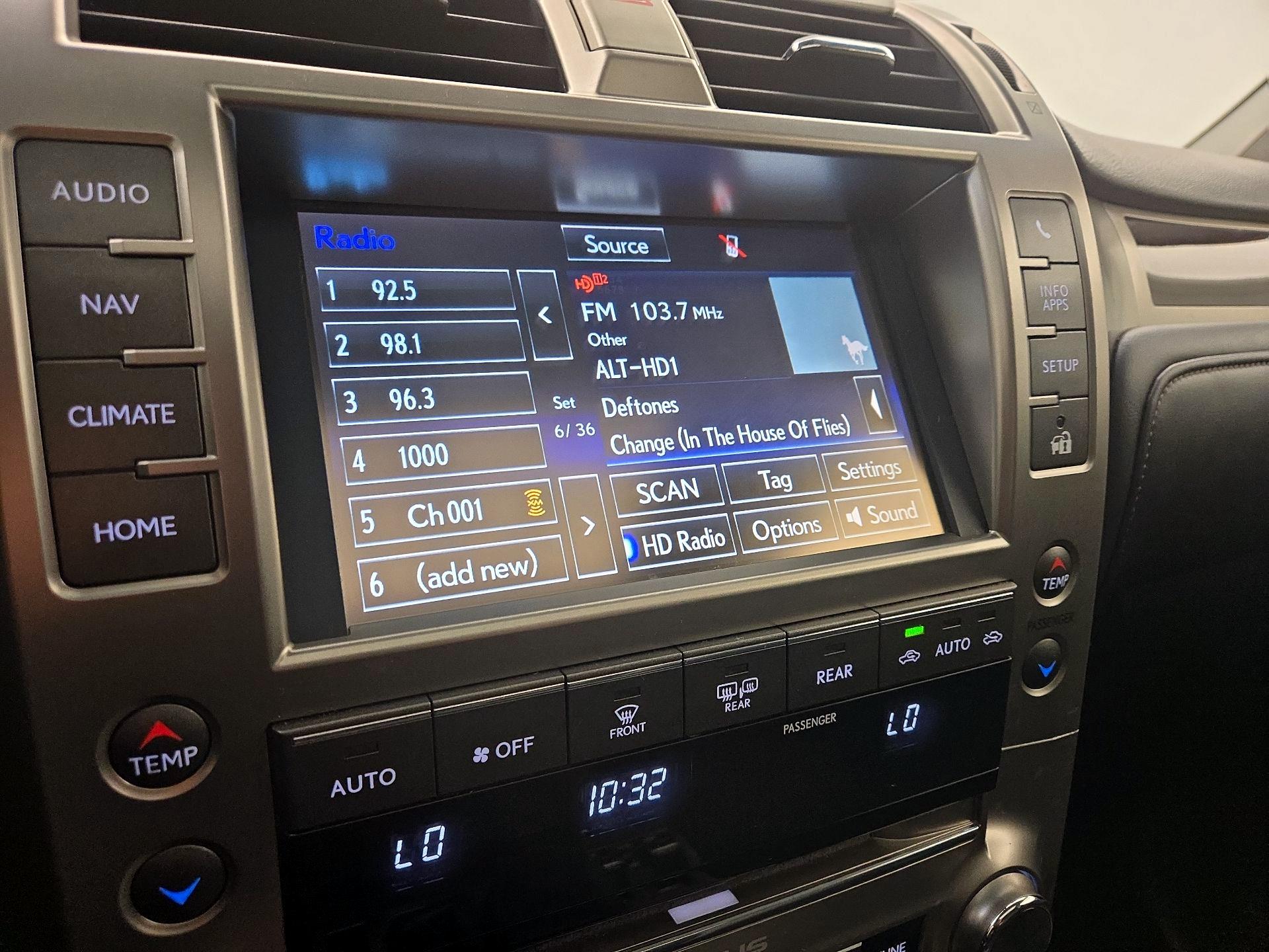 Thumbnail: 2019 Lexus GX - 16