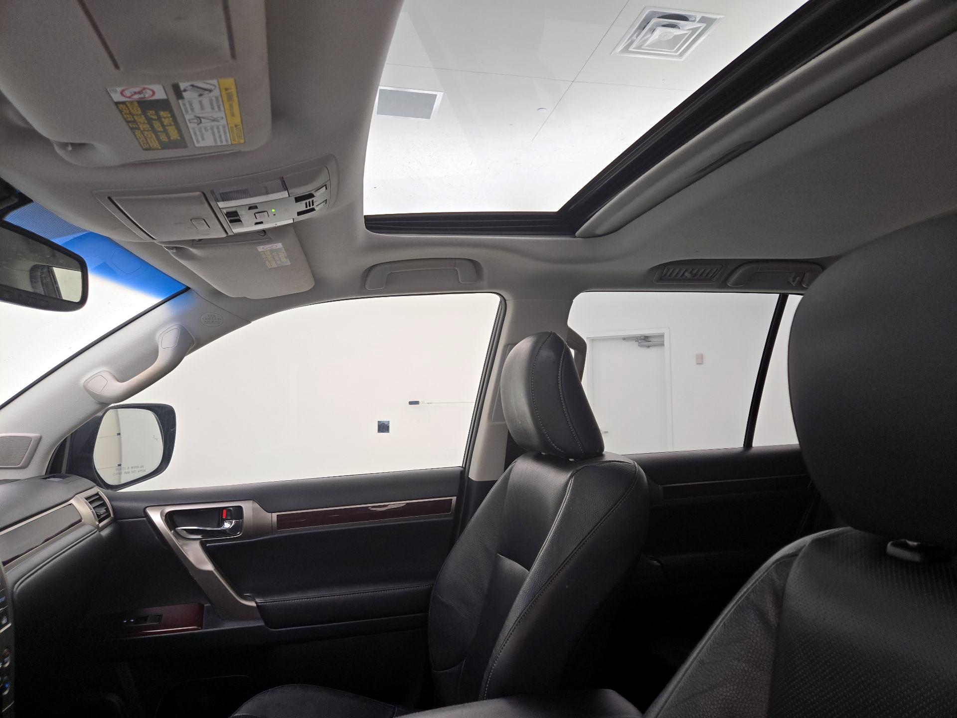 Thumbnail: 2019 Lexus GX - 20