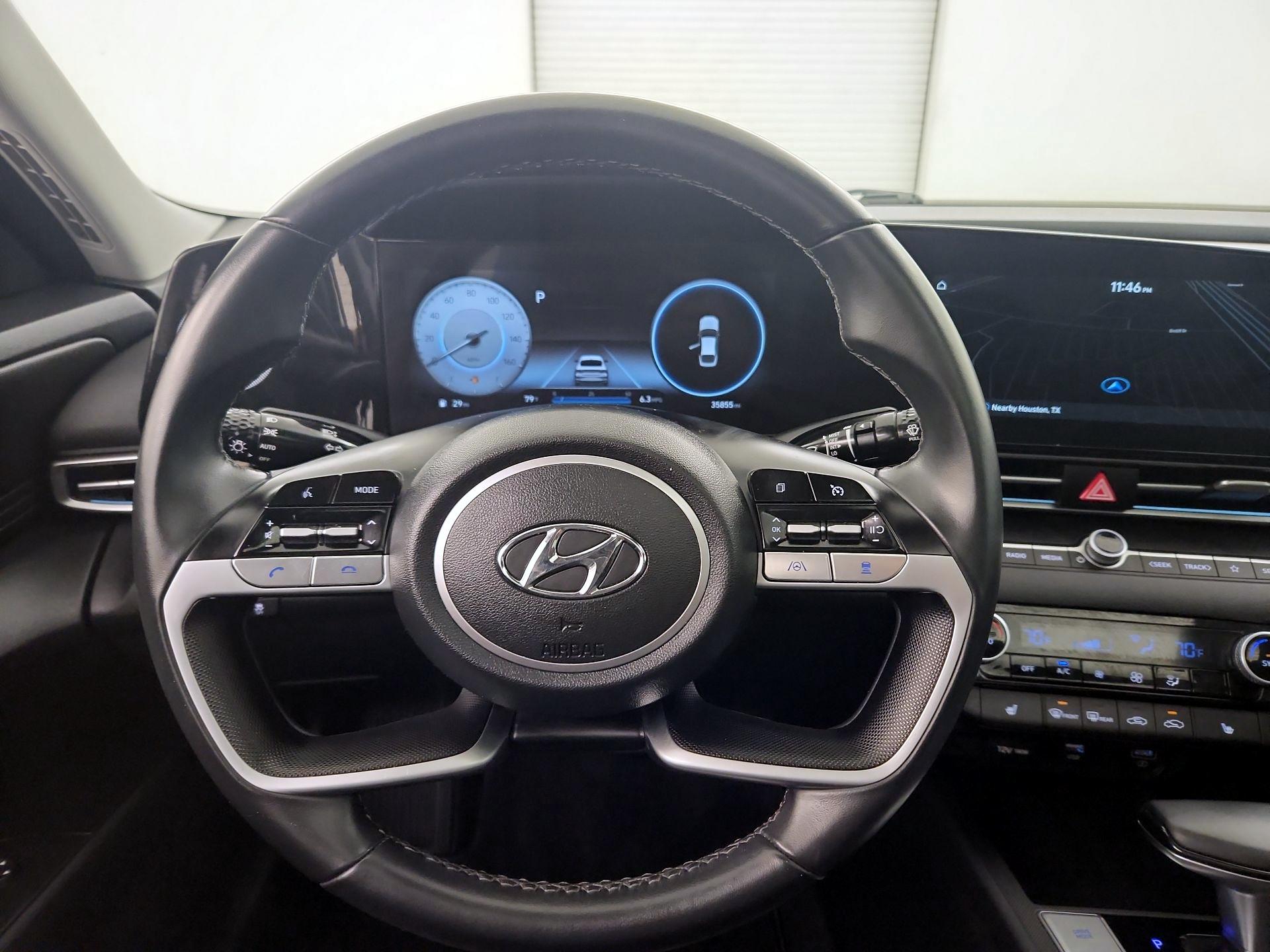 Thumbnail: 2023 Hyundai Elantra - 10
