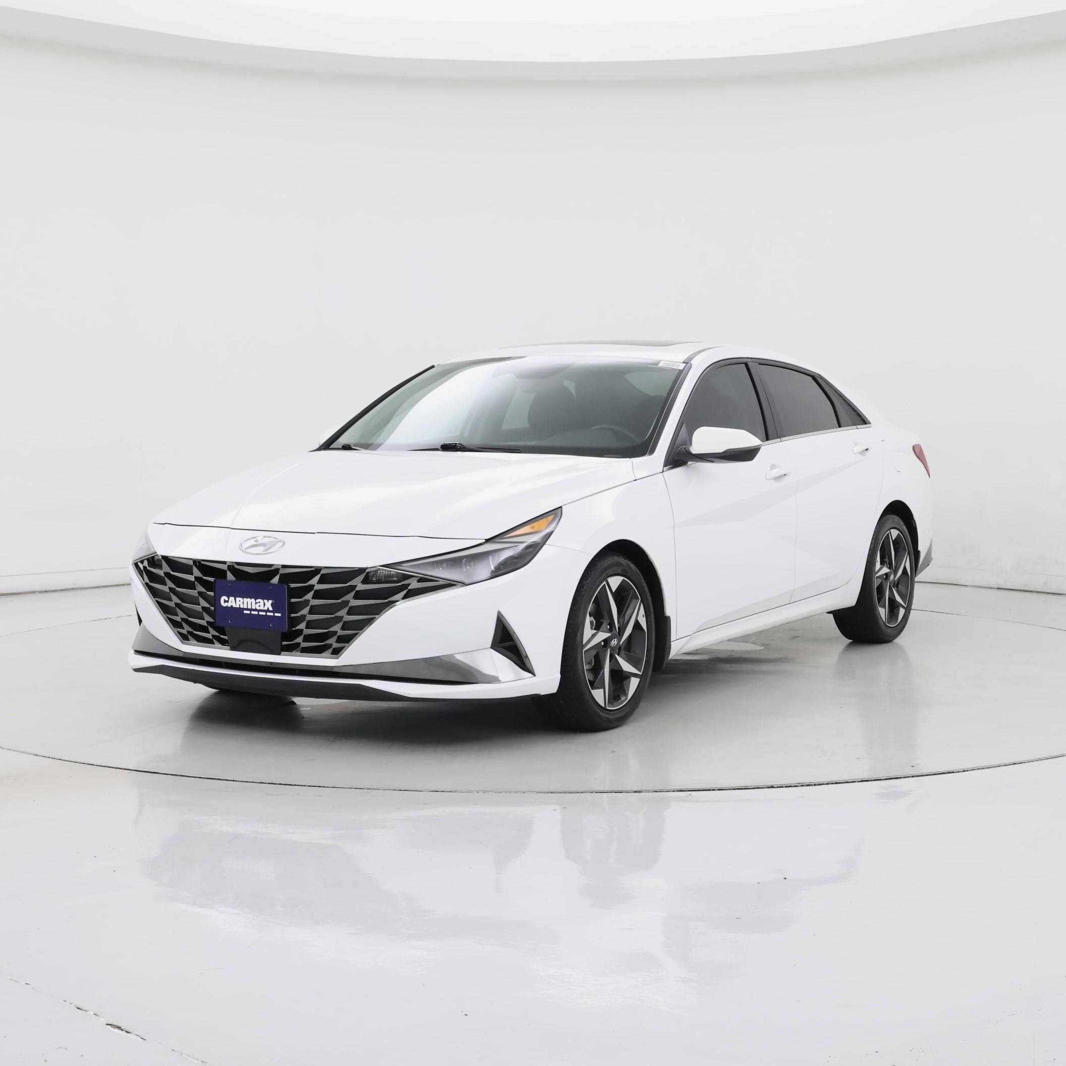 Thumbnail: 2023 Hyundai Elantra - 4