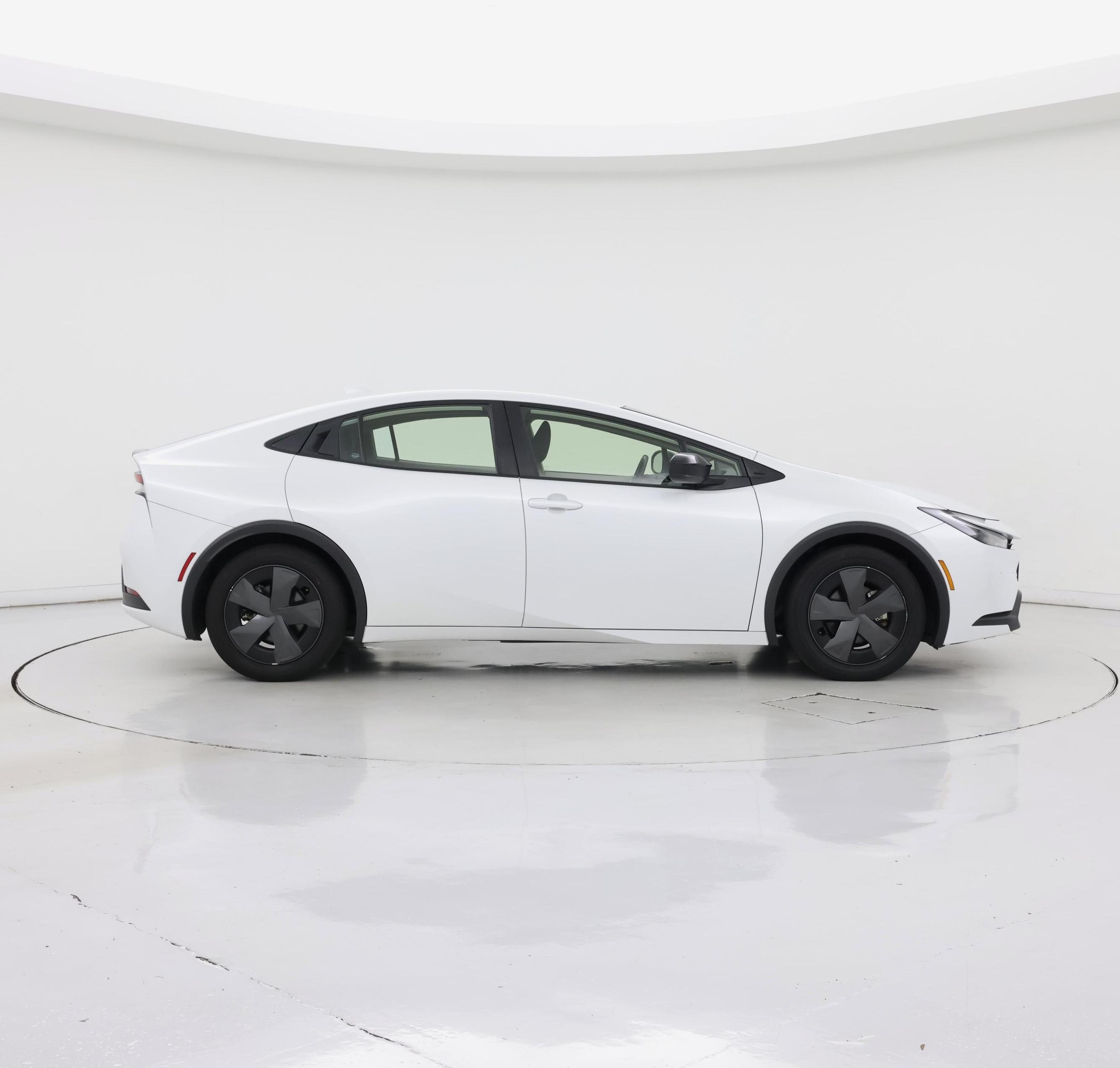 Thumbnail: 2023 Toyota Prius - 7