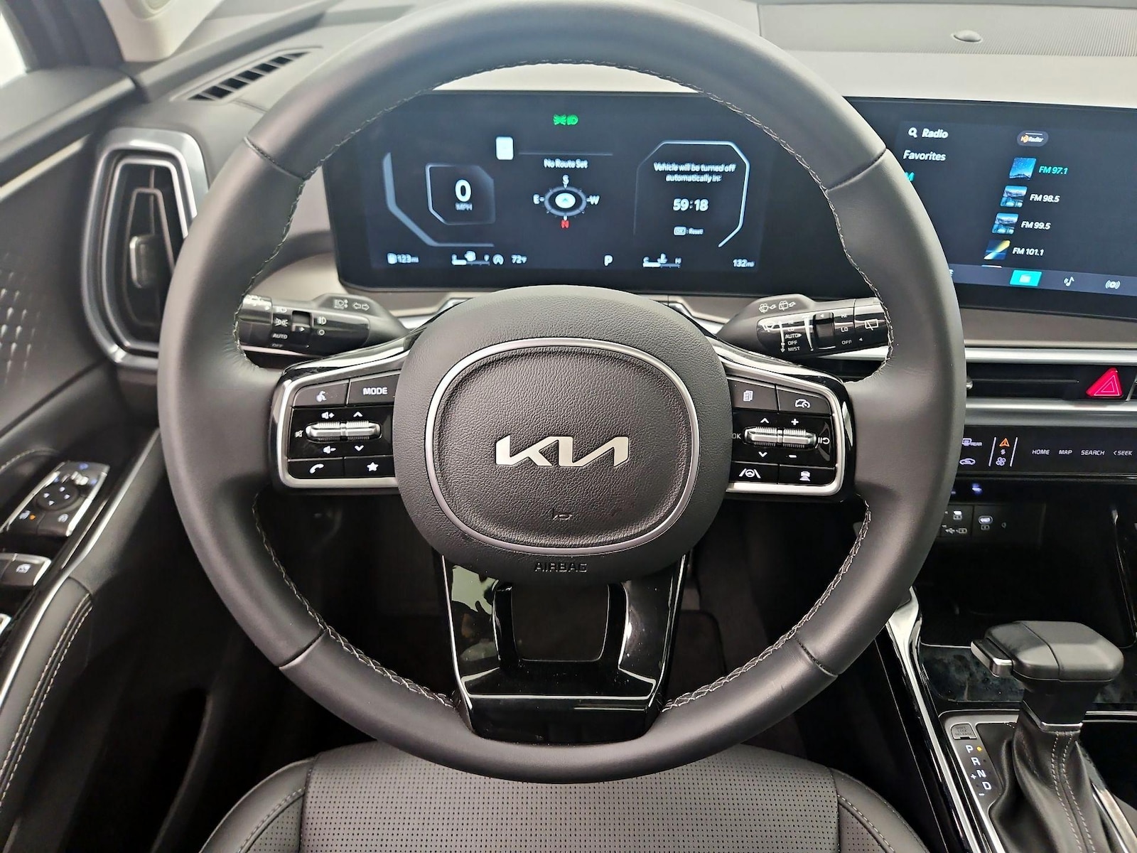 2025 Kia Sorento SX - Photo 11