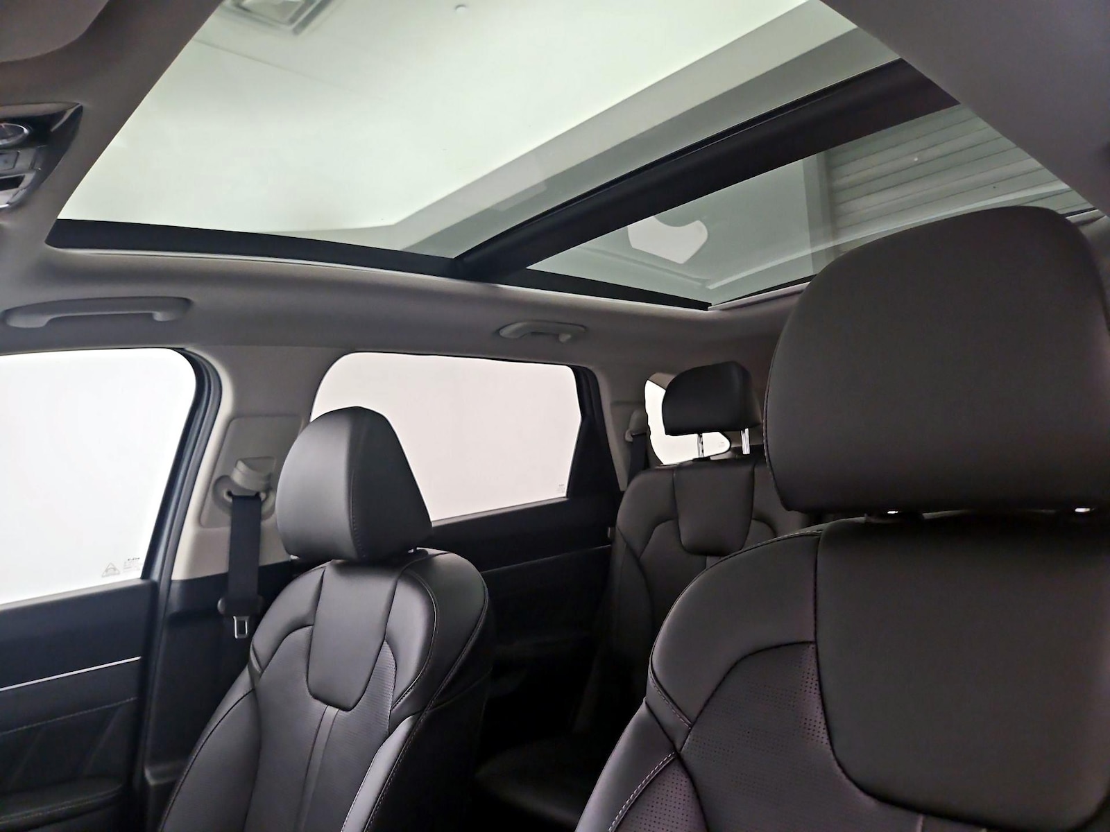 2025 Kia Sorento SX - Photo 19