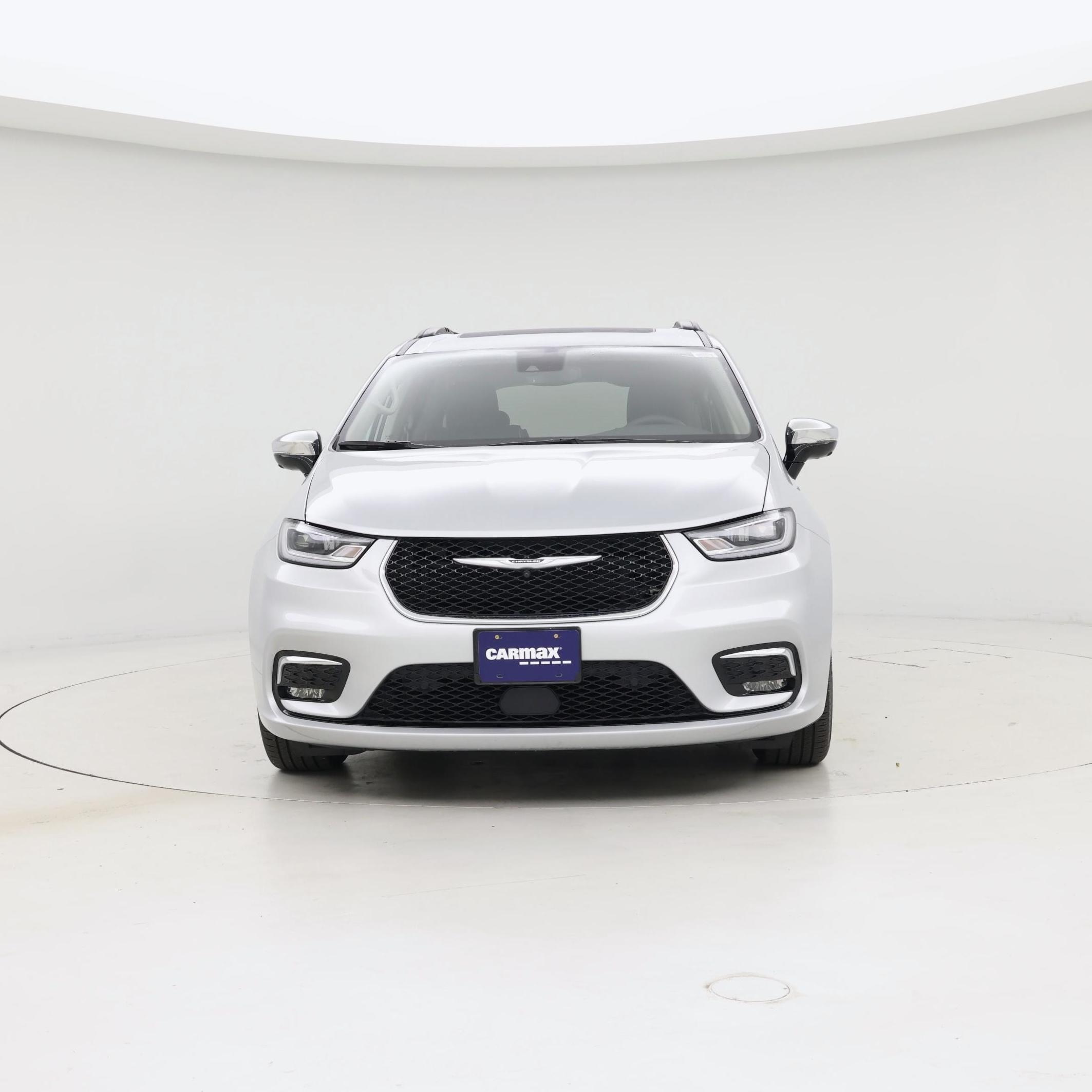 Thumbnail: 2023 Chrysler Pacifica - 5