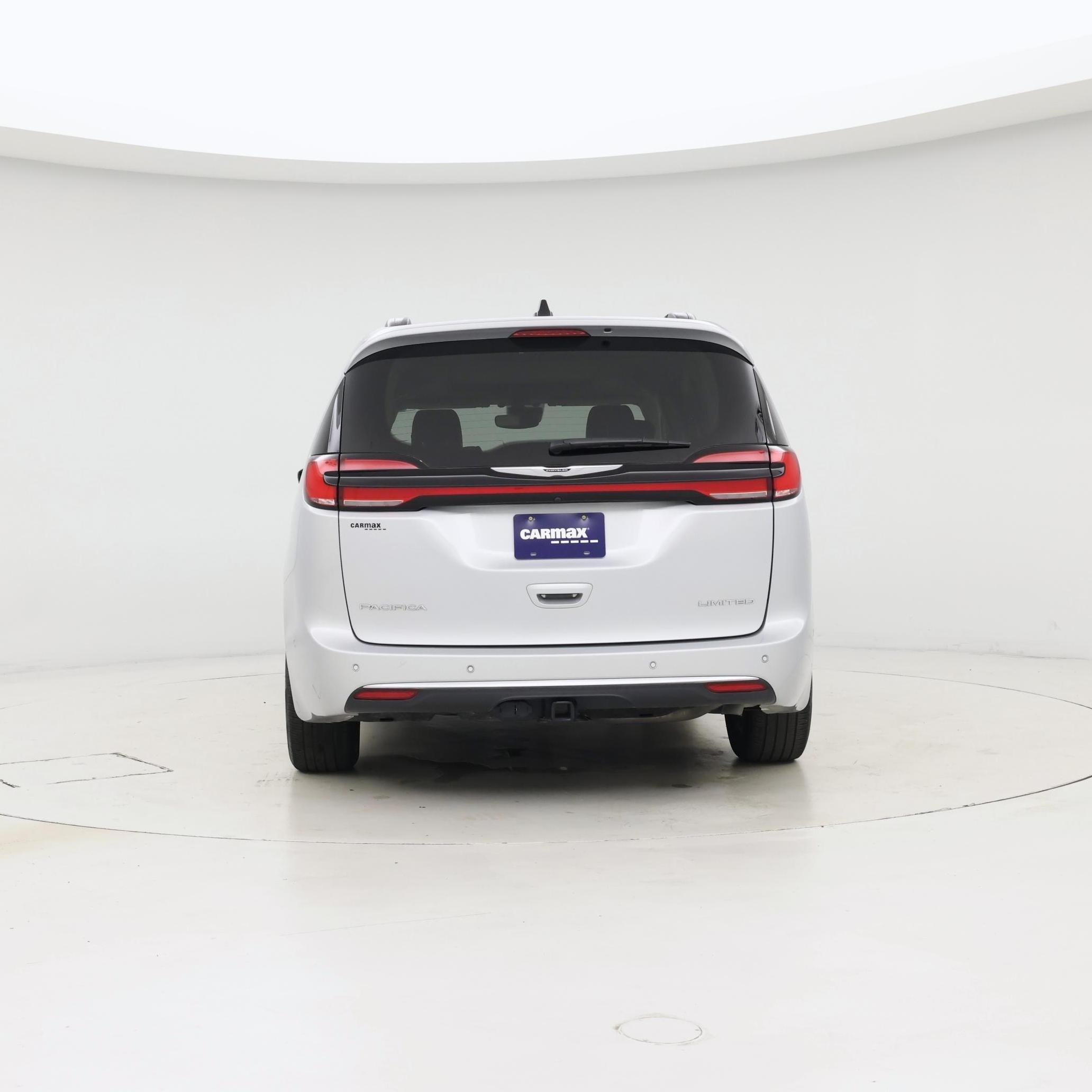 Thumbnail: 2023 Chrysler Pacifica - 6