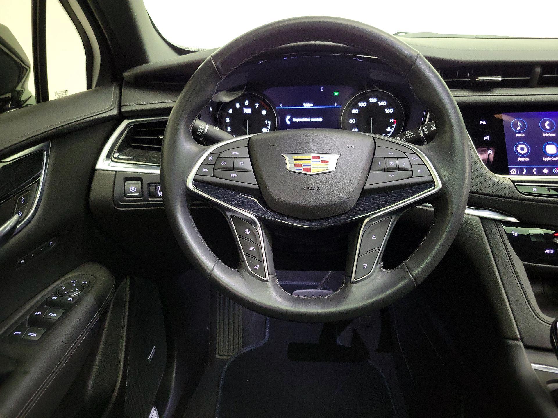 Thumbnail: 2022 Cadillac XT5 - 10