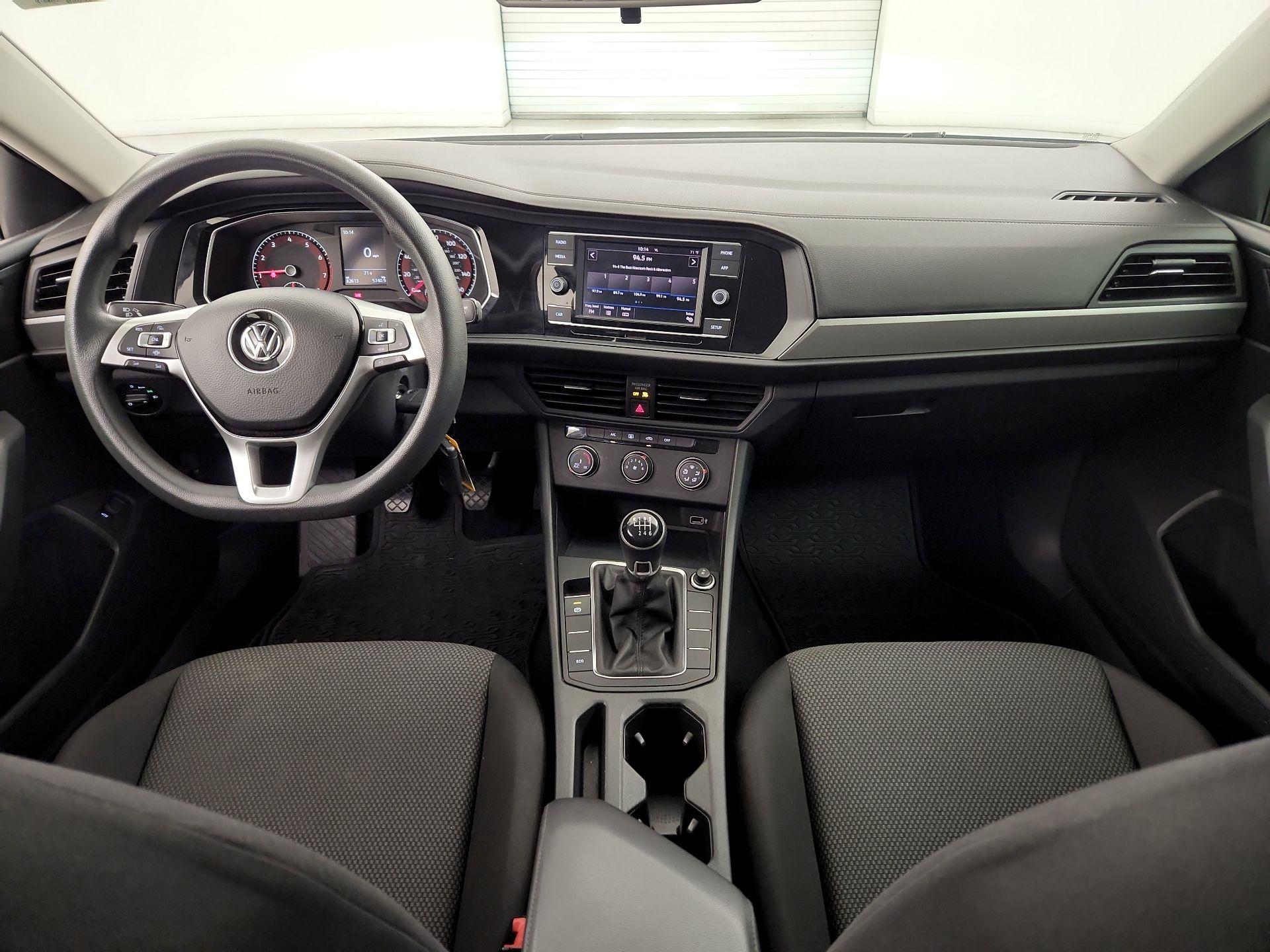 Thumbnail: 2019 Volkswagen Jetta - 9