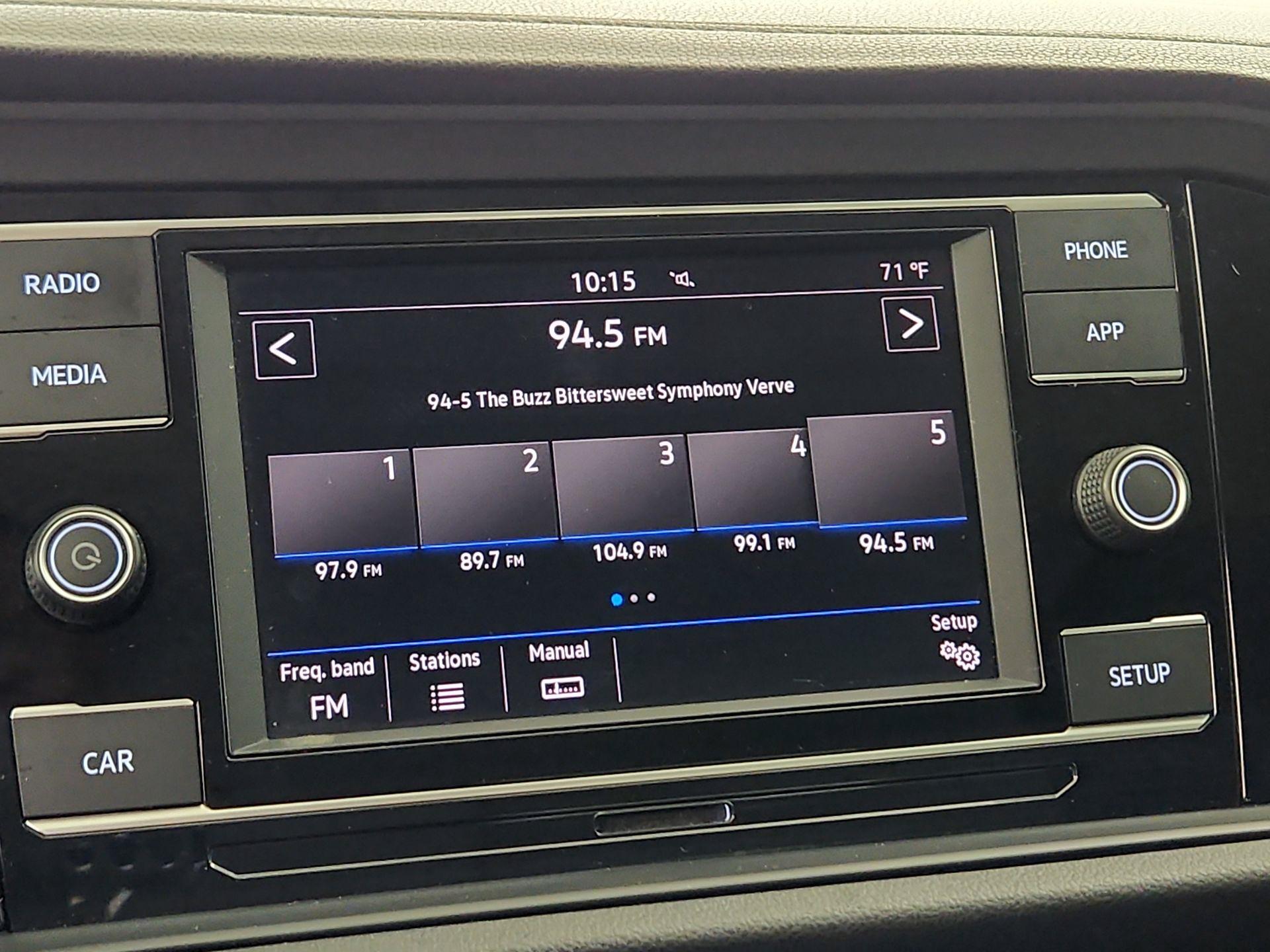 Thumbnail: 2019 Volkswagen Jetta - 15