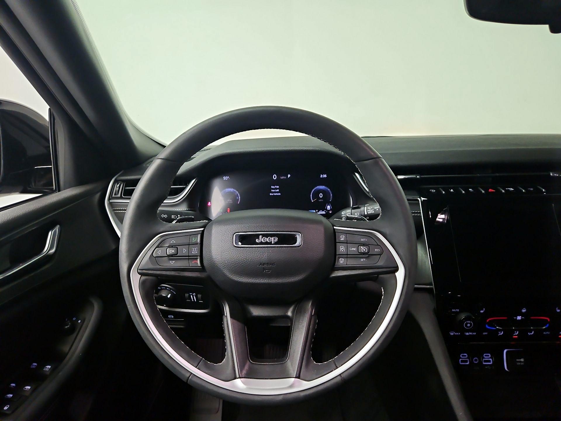 Thumbnail: 2024 Jeep Grand Cherokee - 10