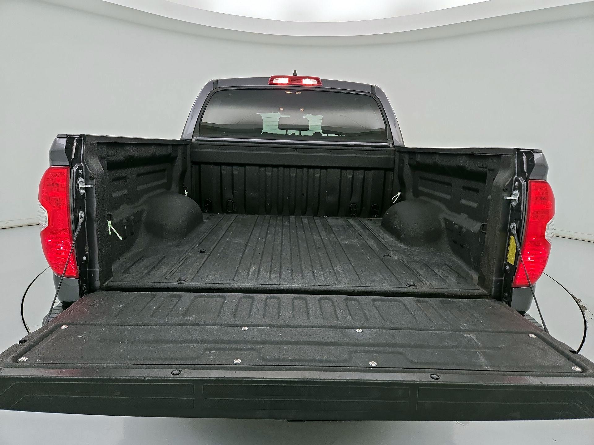 Thumbnail: 2021 Toyota Tundra - 20