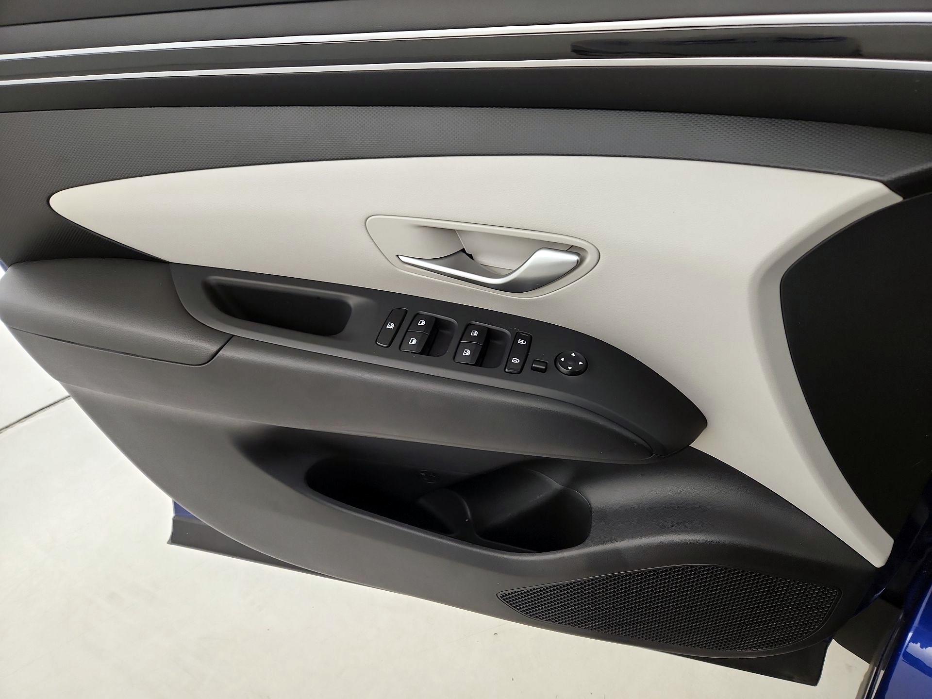 Thumbnail: 2023 Hyundai Tucson - 12